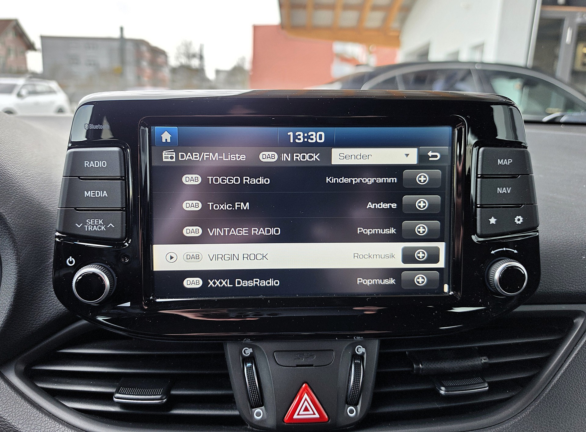 HYUNDAI i30 1.4 T-GDi N-Line DCT-image-15