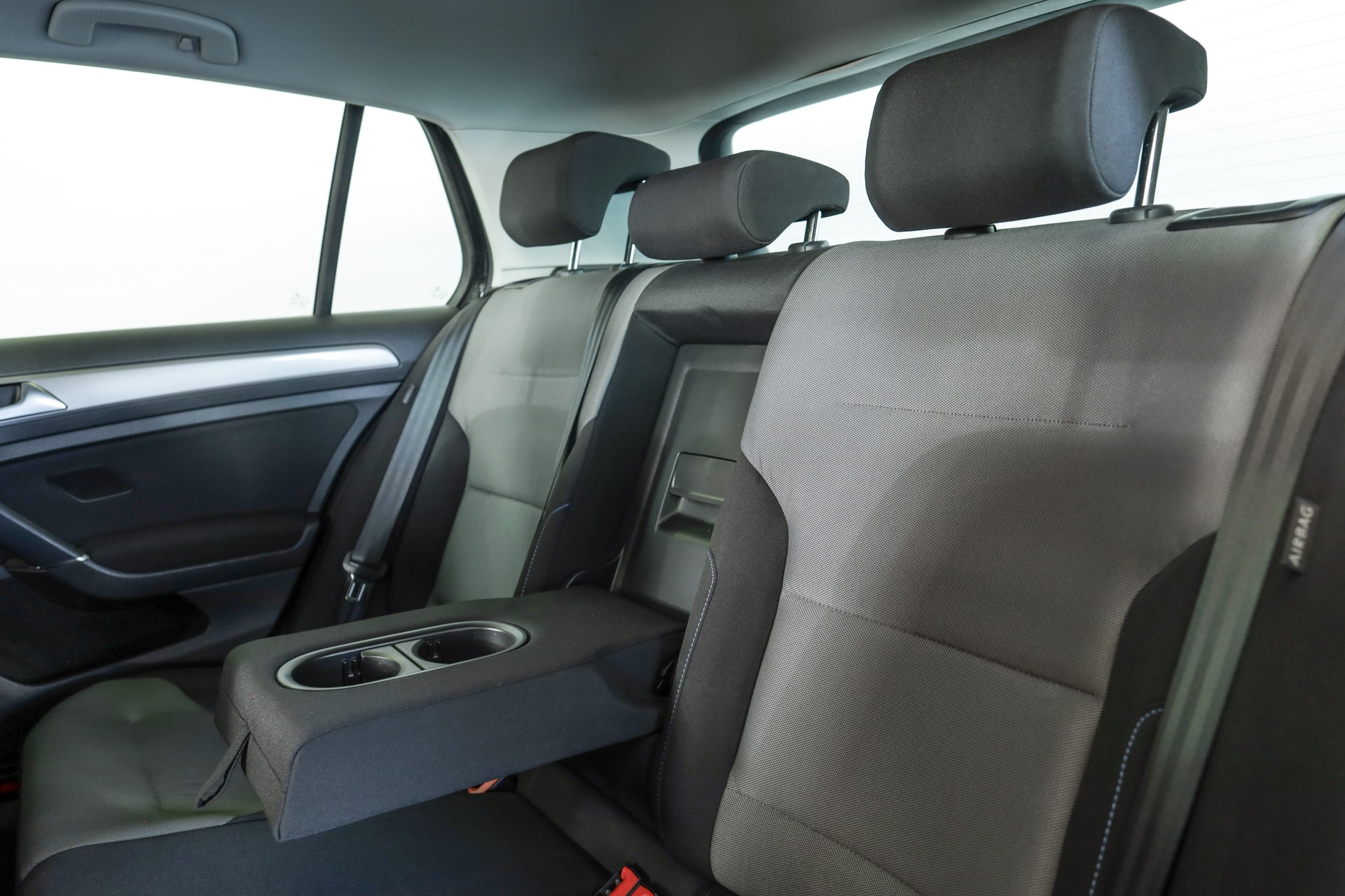 VW e-Golf-image-12