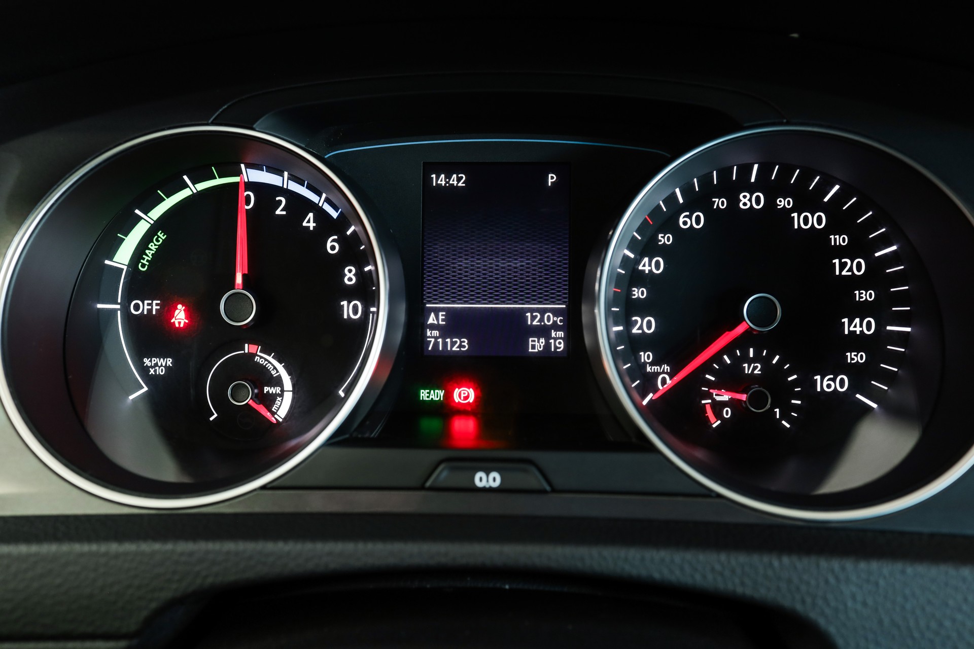 VW e-Golf-image-18