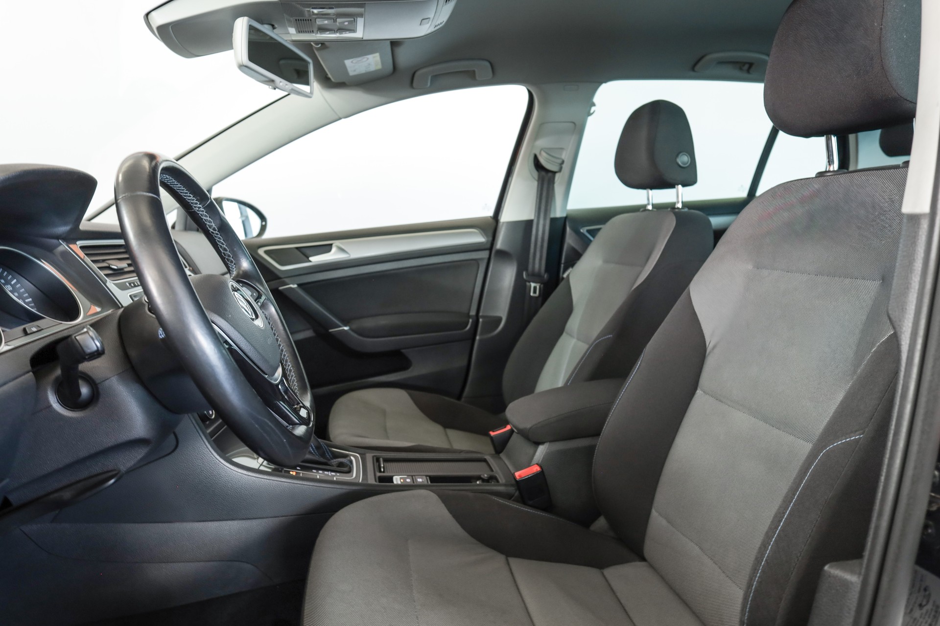 VW e-Golf-image-11