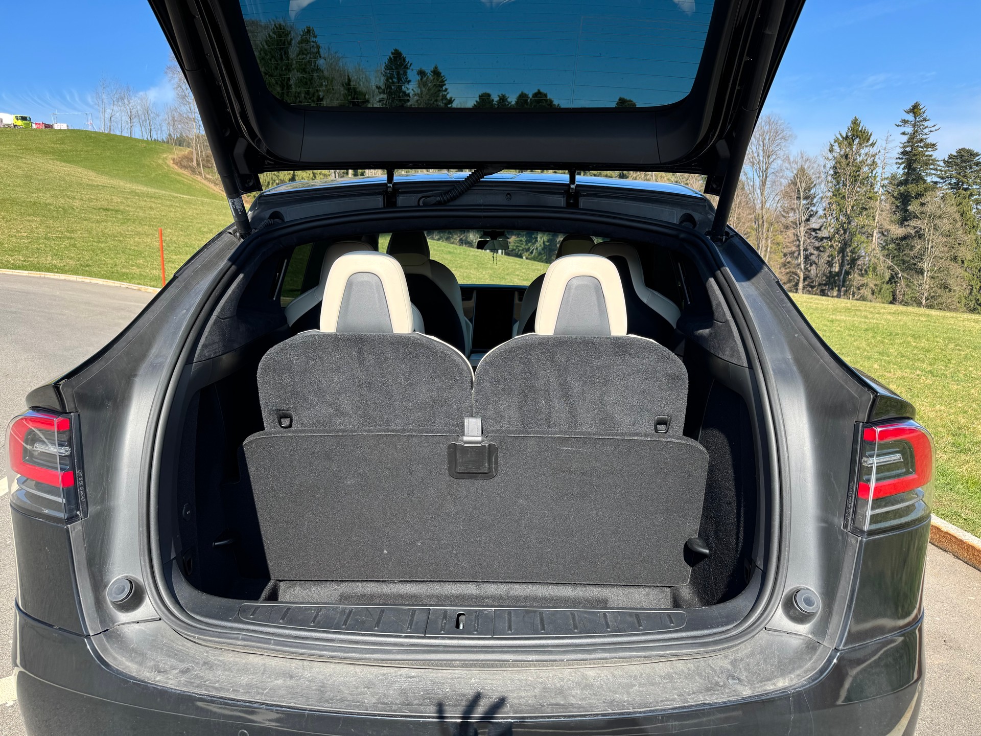 TESLA Model X Maximale-Reichweite-image-5
