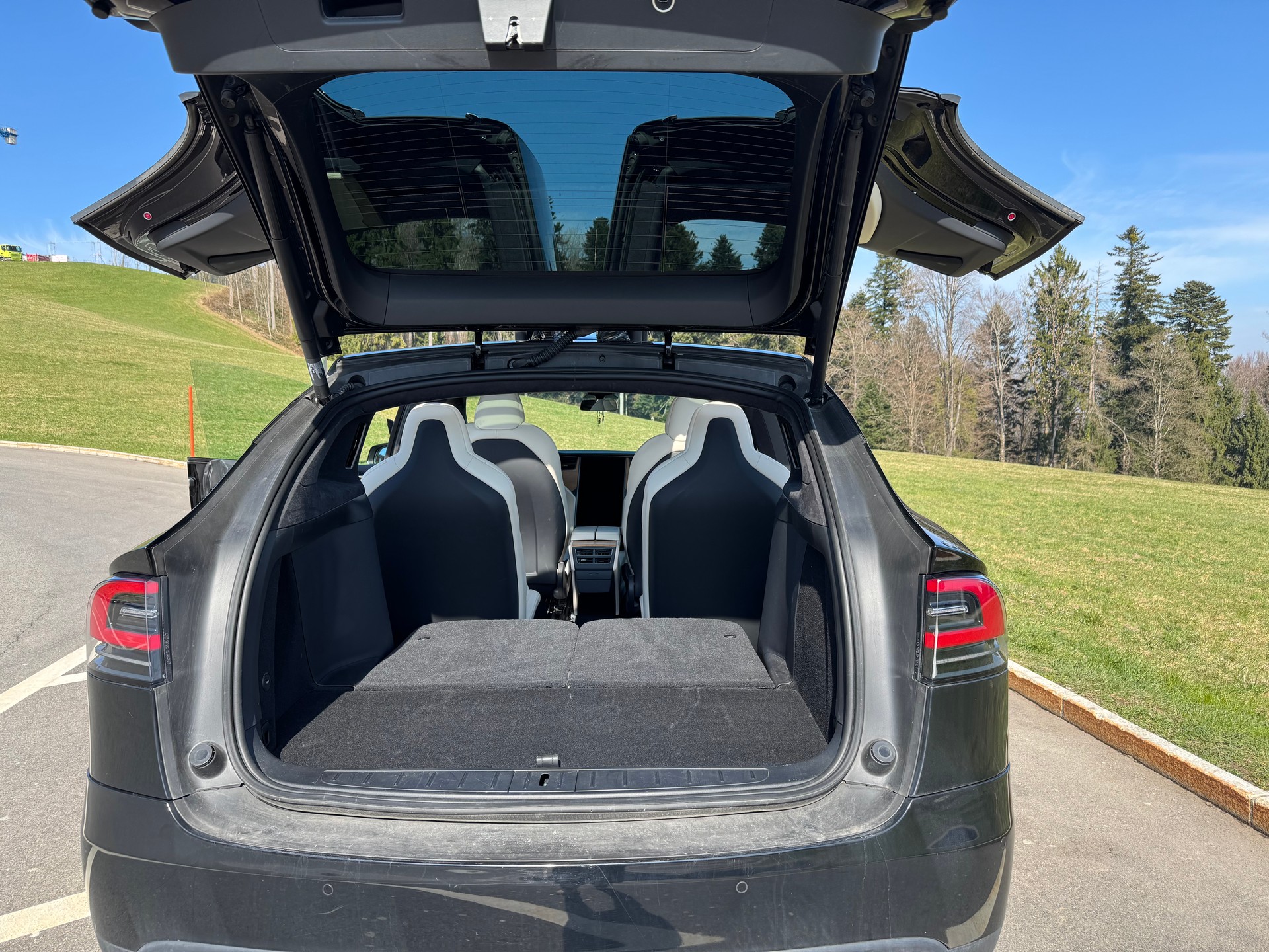 TESLA Model X Maximale-Reichweite-image-1