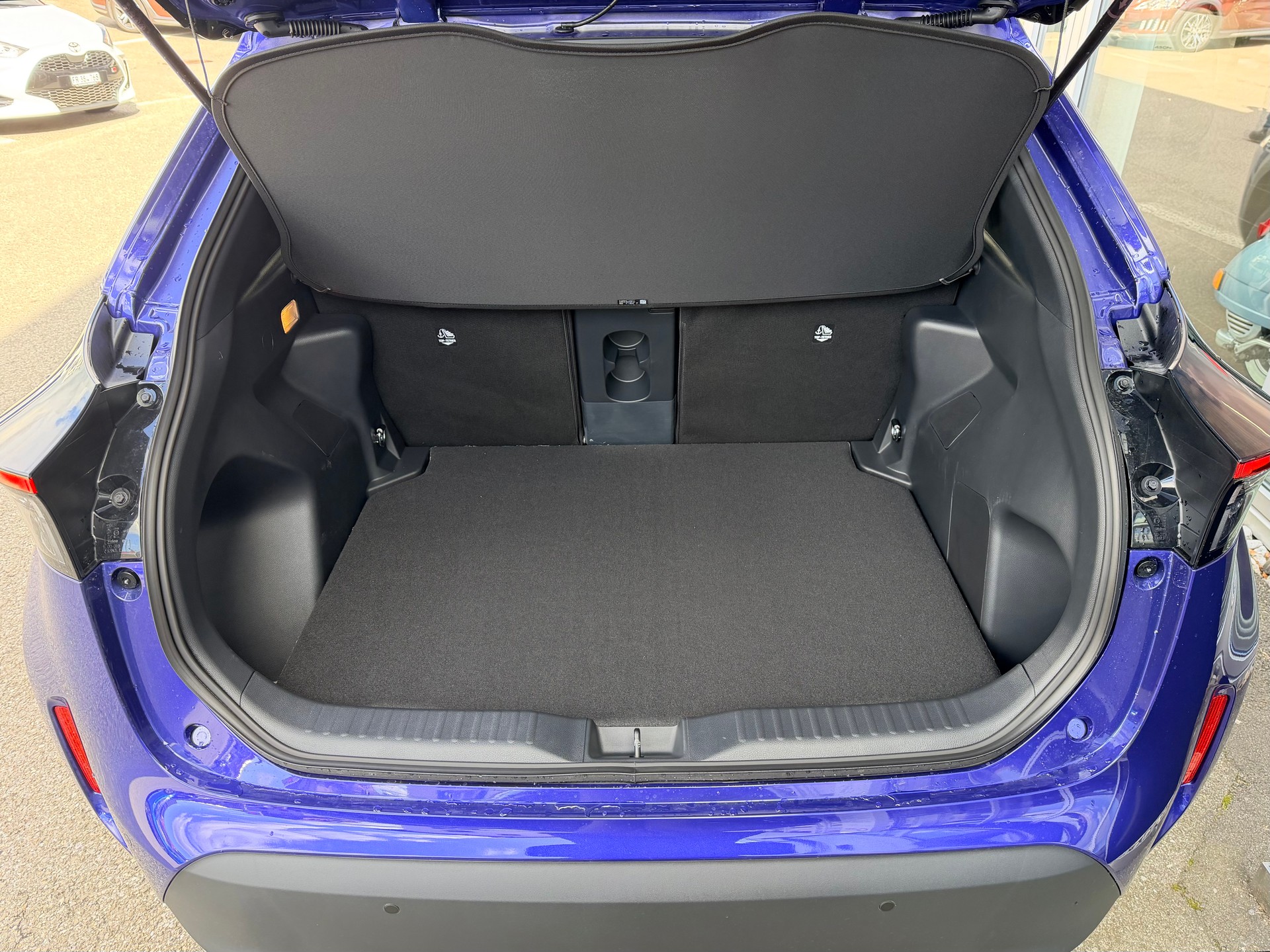 TOYOTA Yaris Cross 1.5 Trend AWDi e-CVT-image-9