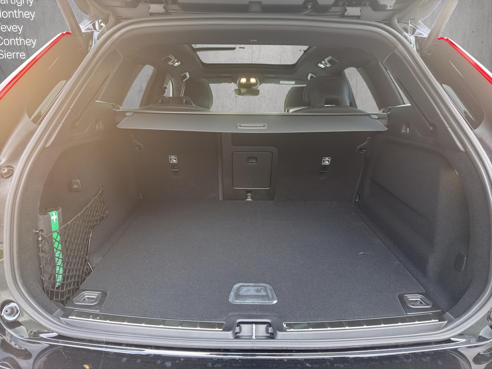 Image VOLVO XC60 XC60 B5 Benzin Mild Hybrid AWD Black Edition Geartronic