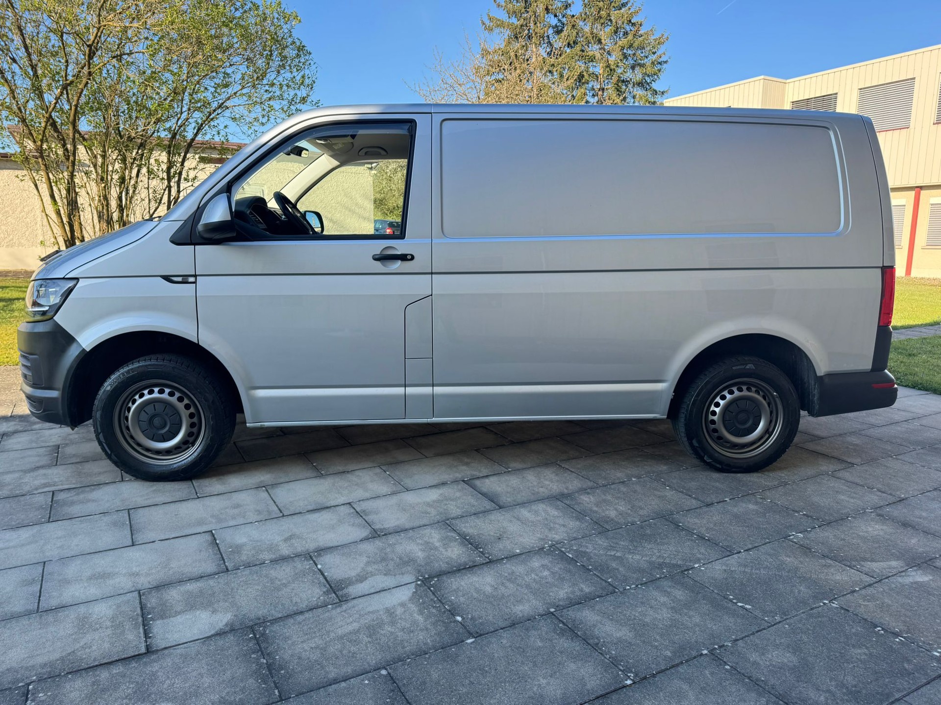 VW T6 2.0 TDI 4Motion DSG-image-3