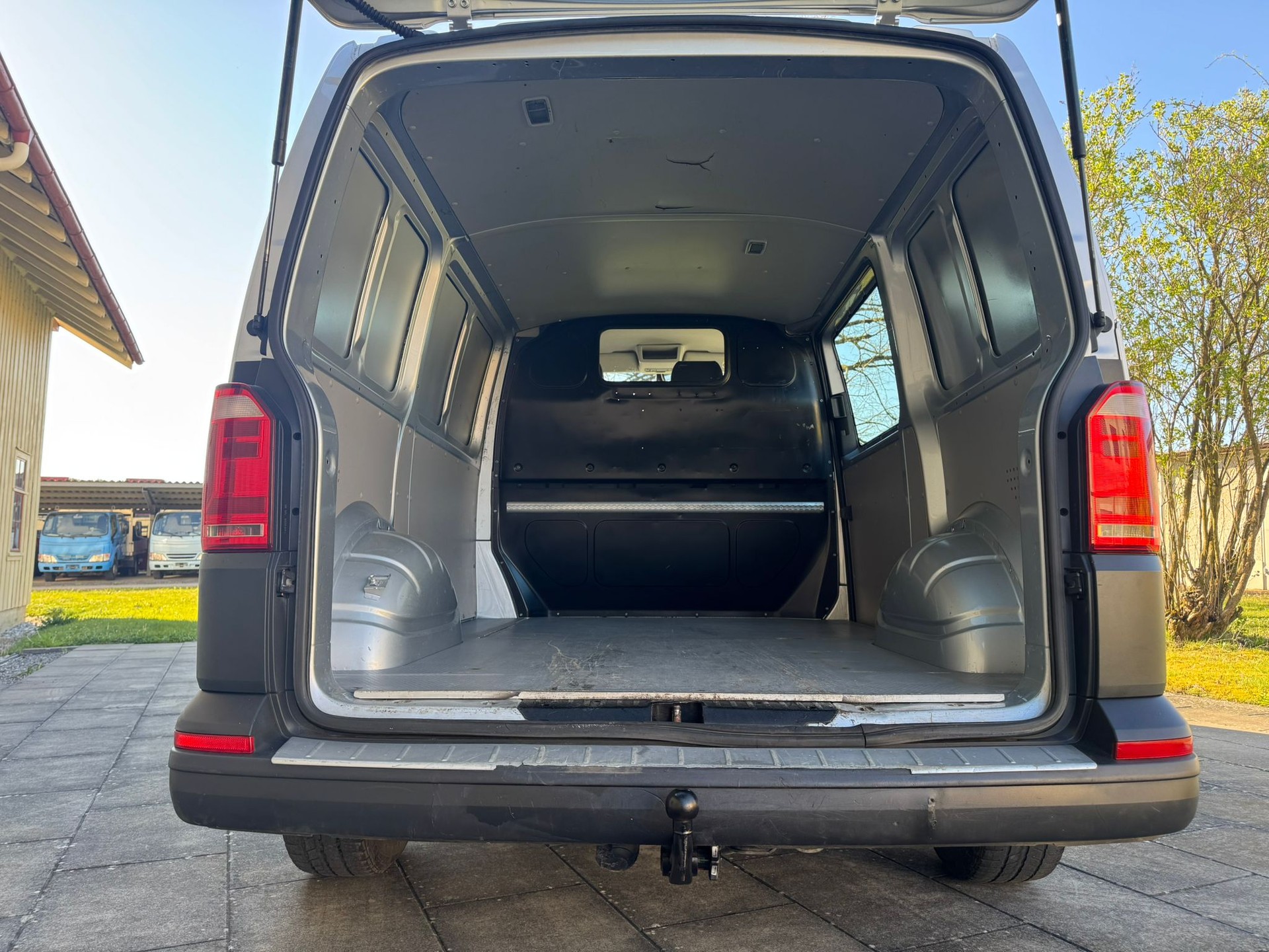 VW T6 2.0 TDI 4Motion DSG-image-8