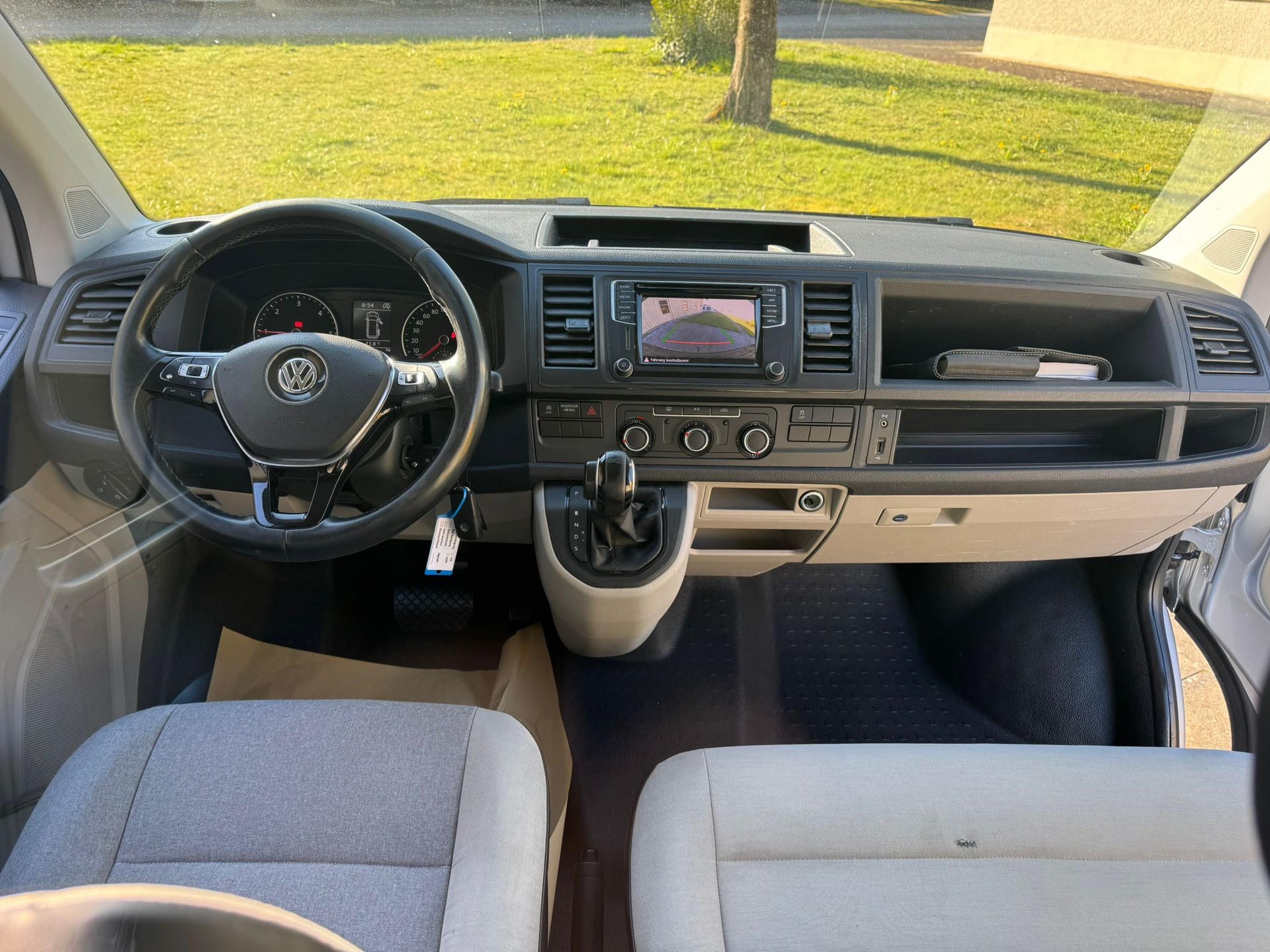 VW T6 2.0 TDI 4Motion DSG-image-10