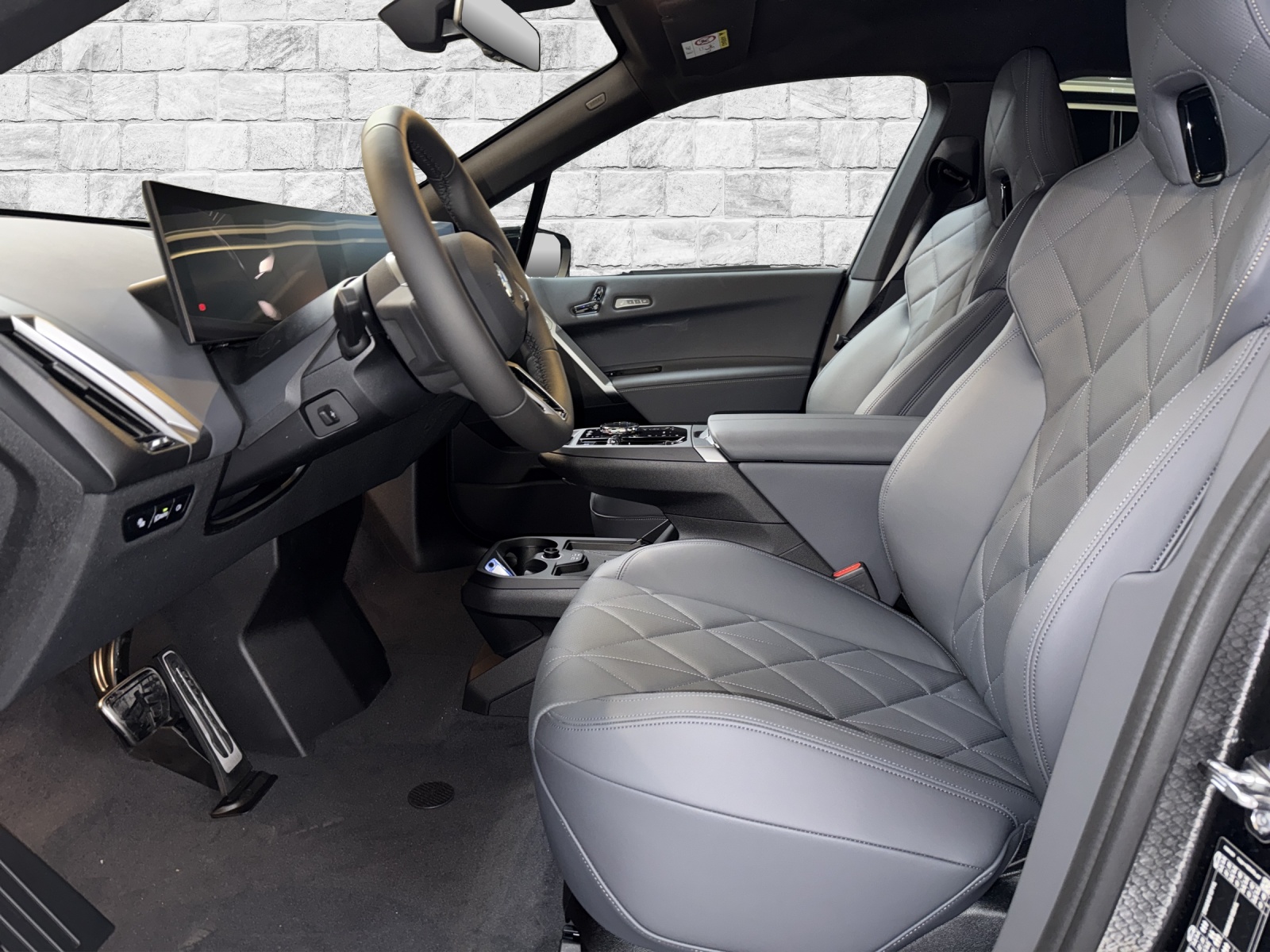 BMW iX xDrive60 M Sport-image-6
