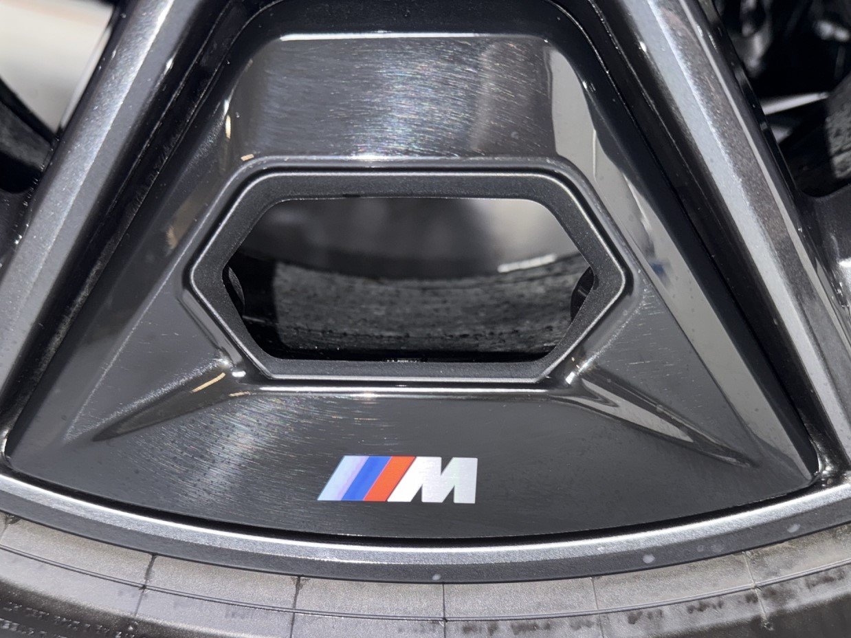 BMW iX xDrive60 M Sport-image-21
