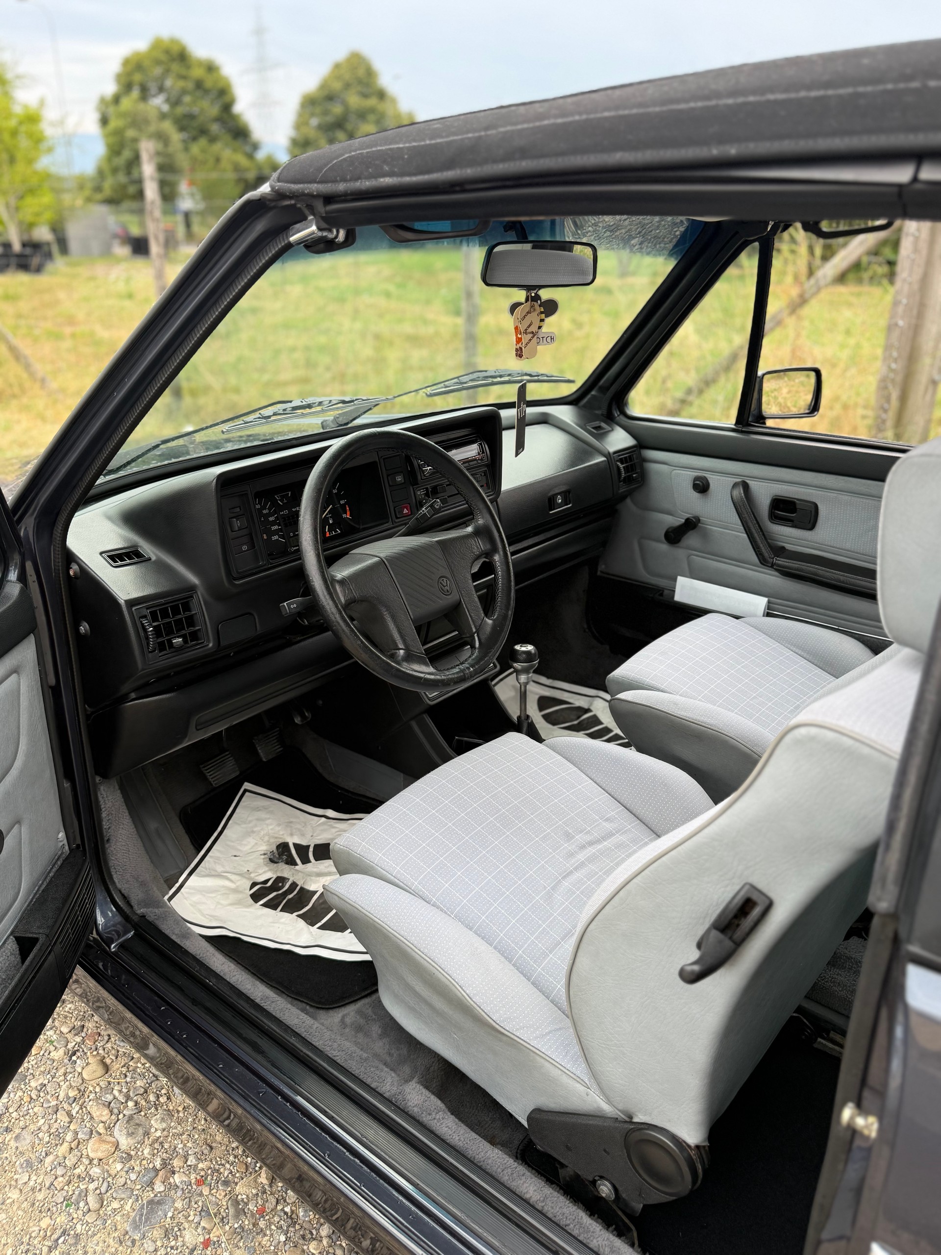 VW GOLF-image-4