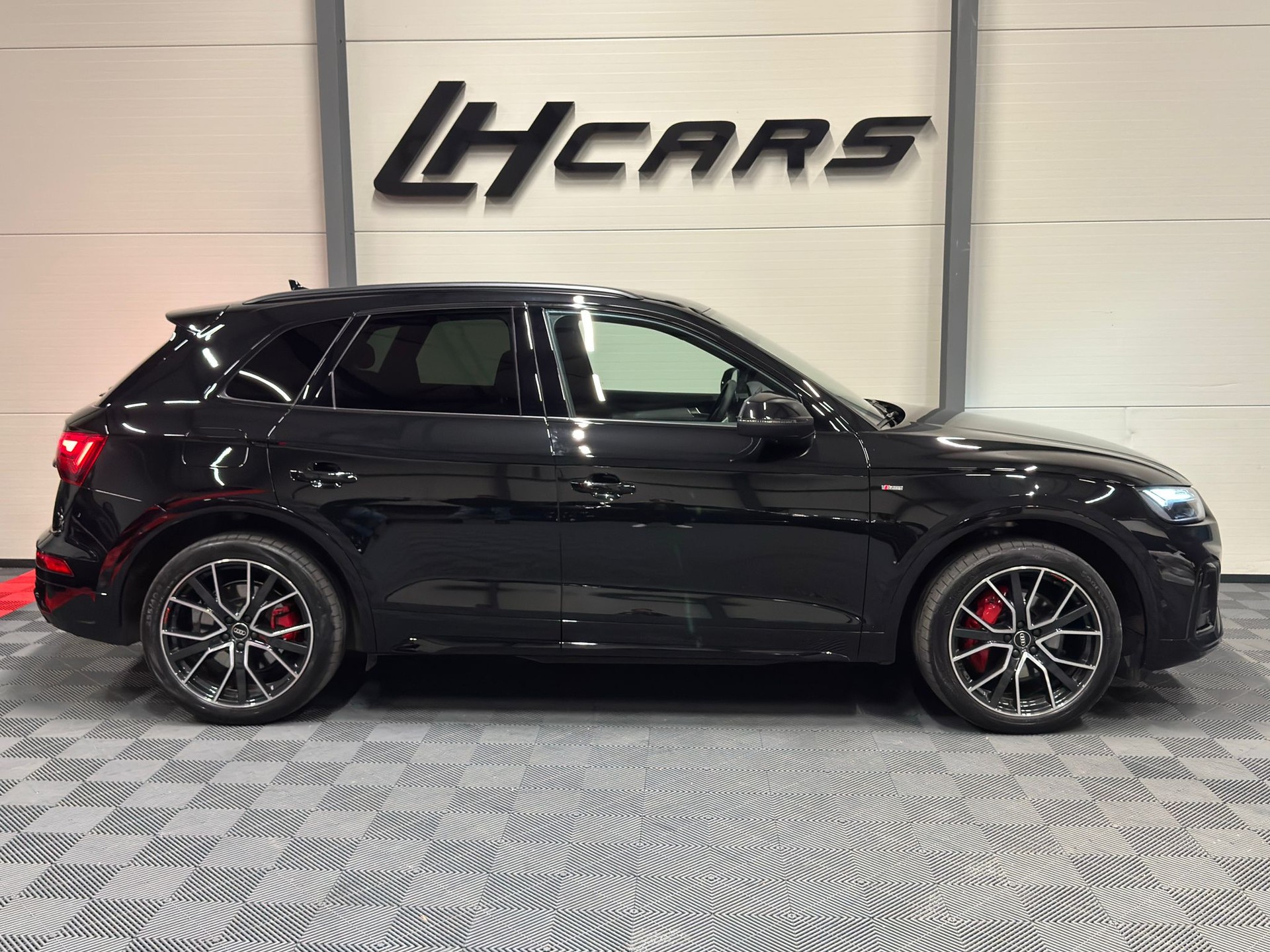 AUDI Q5 2.0 50 TFSI e S Line quattro S-Tronic-image-4