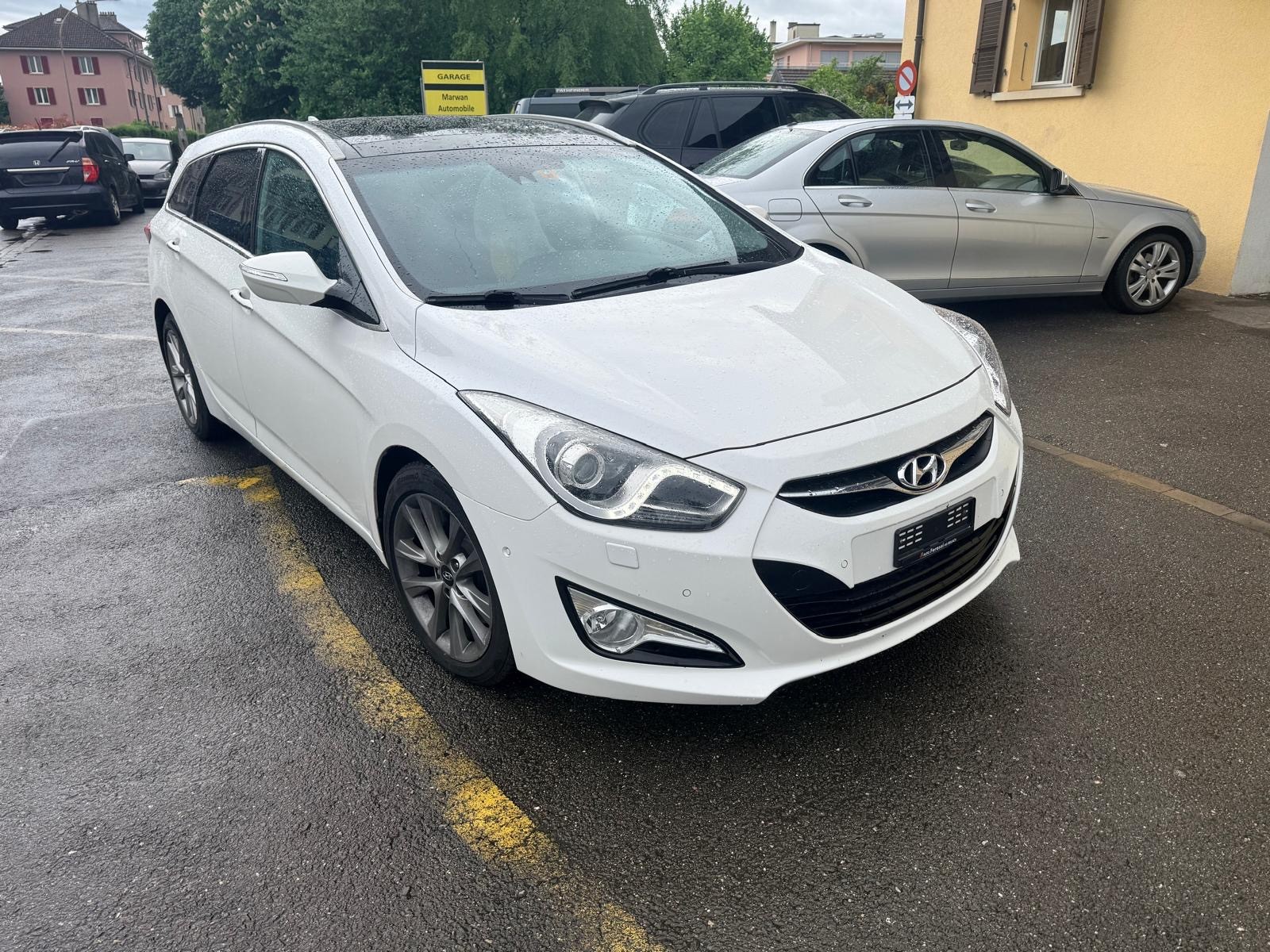 HYUNDAI i40 Wagon 1.7 CRDI Style Automatic-image-0