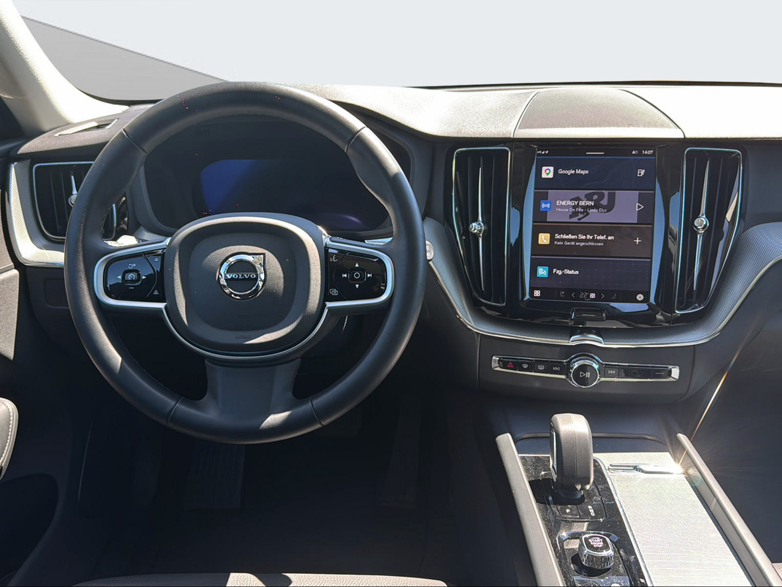 VOLVO XC60 2.0 T6 TE Plus Dark eAWD-image-12