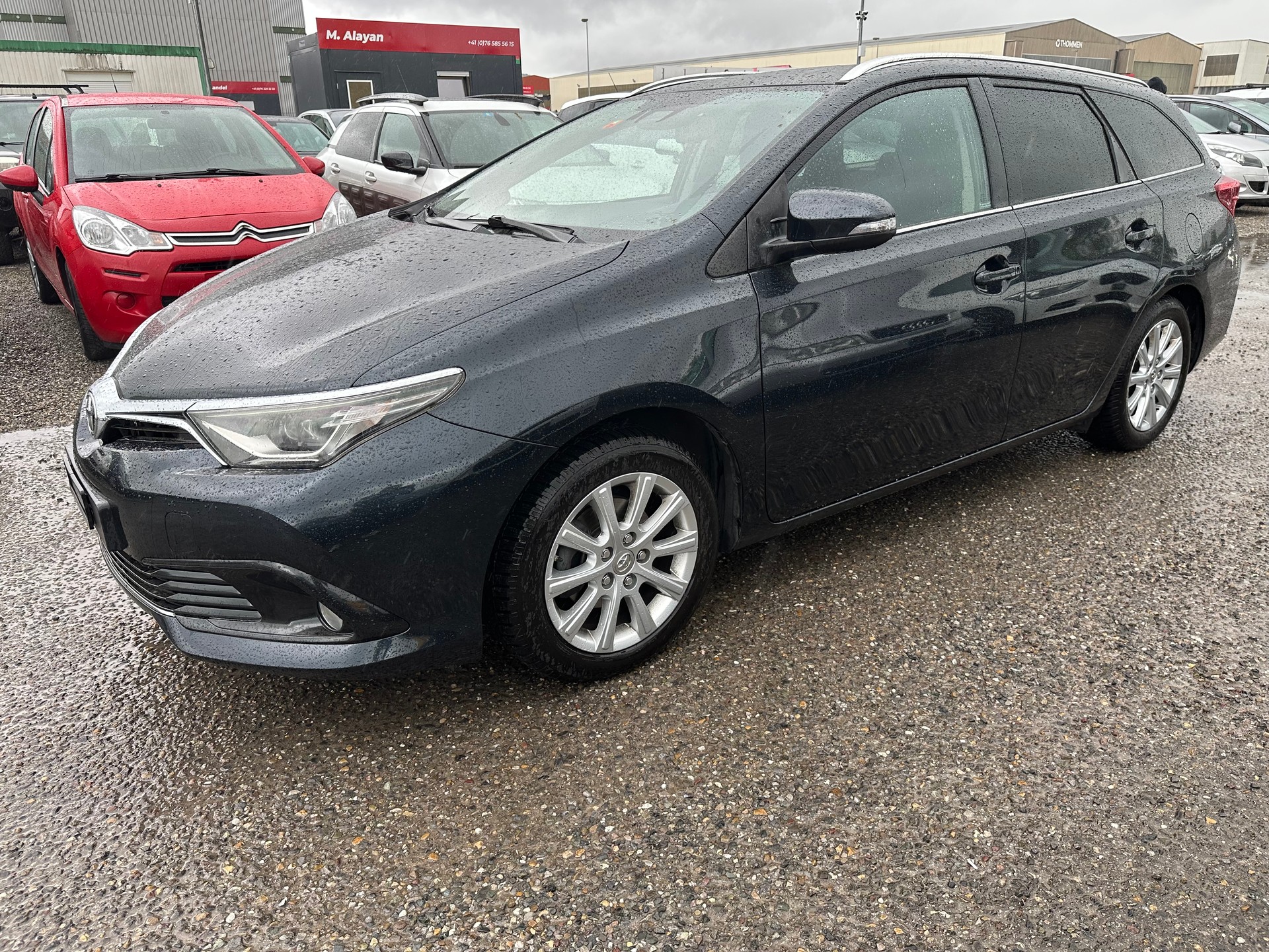 TOYOTA Auris Touring Sports 1.2 Turbo Trend CVT-image-1