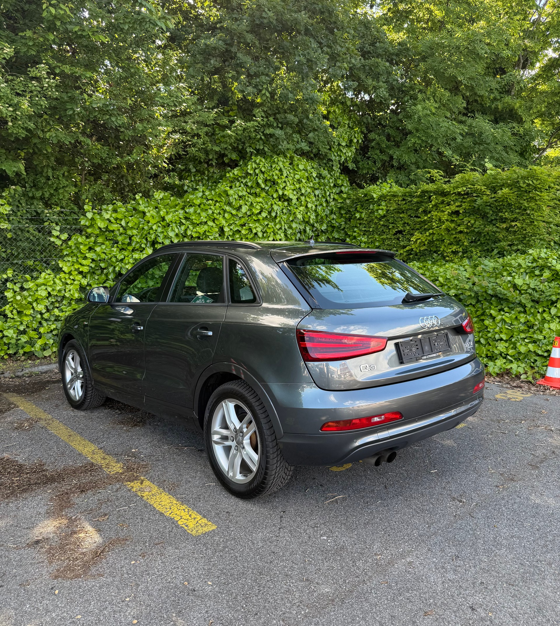 AUDI Q3 2.0 TFSI quattro-image-6