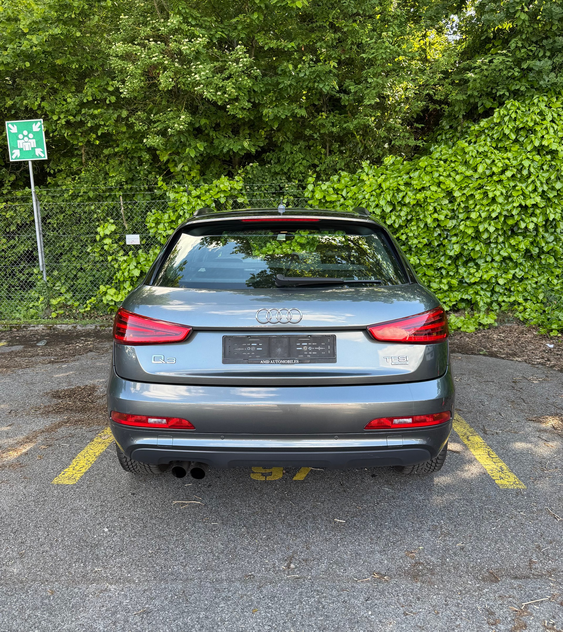 AUDI Q3 2.0 TFSI quattro-image-4