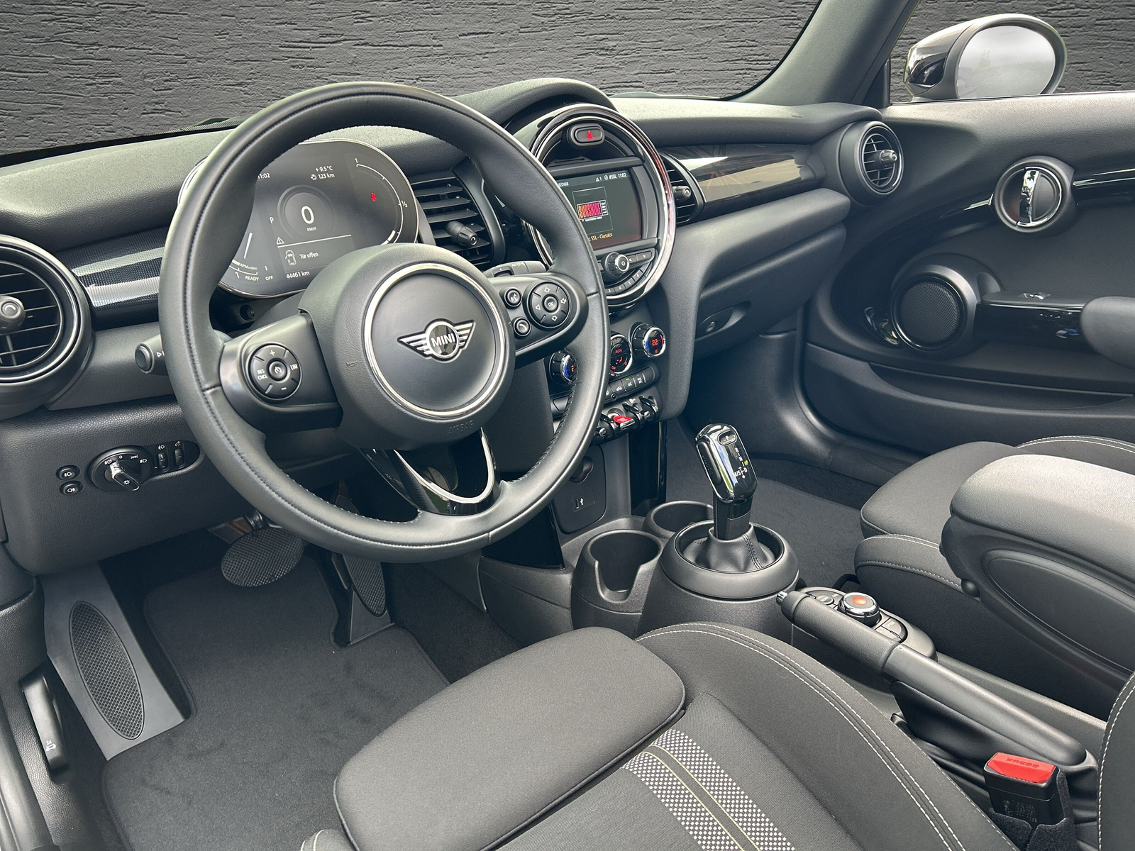 MINI Cooper S Cabriolet DKG-CH Fahrzeug-Face Lift Modell mit digitalem Tacho--image-5