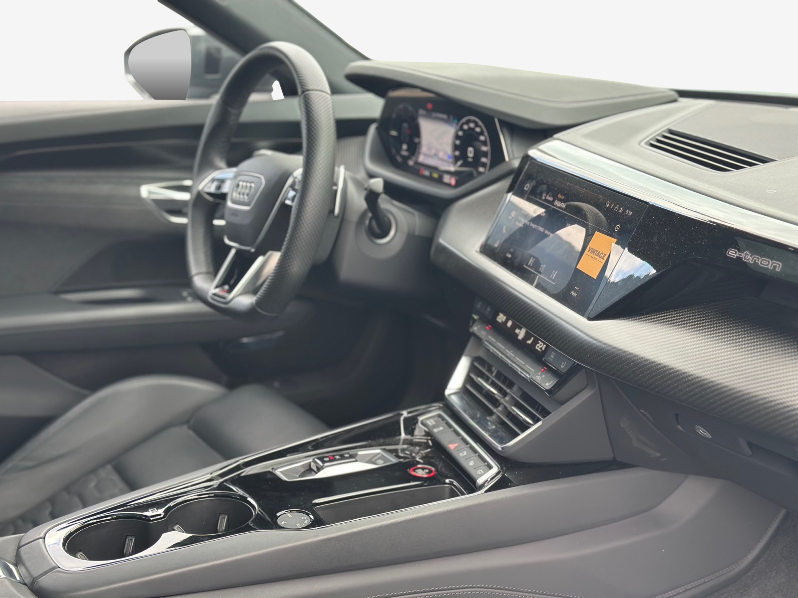 AUDI RS e-tron GT quattro-image-13