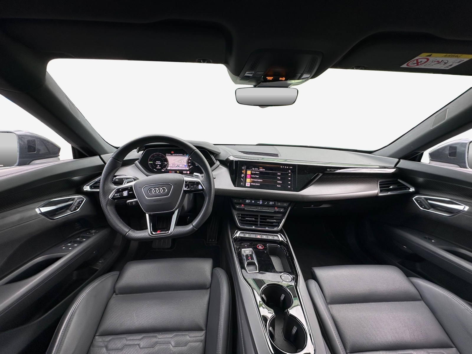AUDI RS e-tron GT quattro-image-8