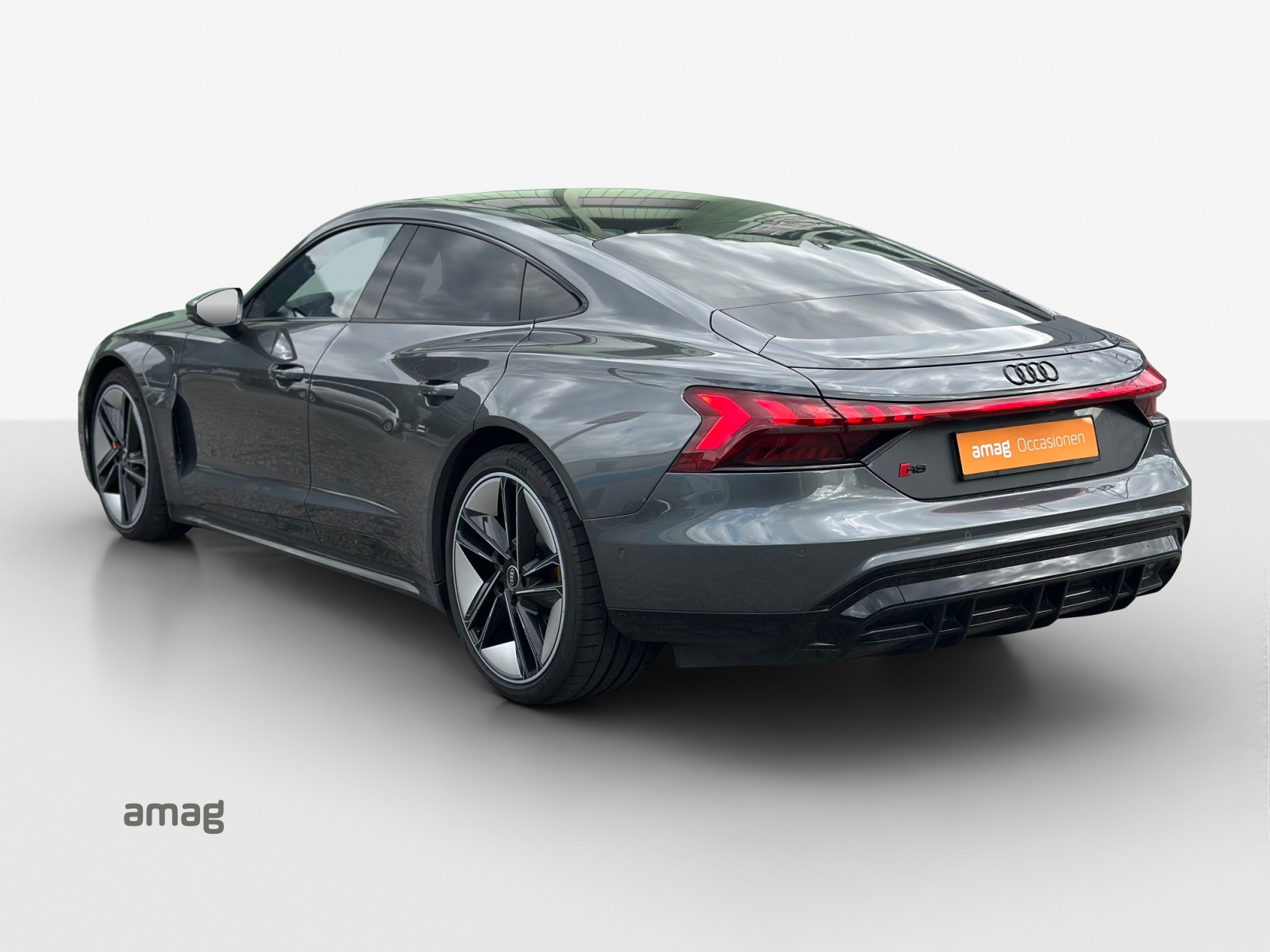 AUDI RS e-tron GT quattro-image-2