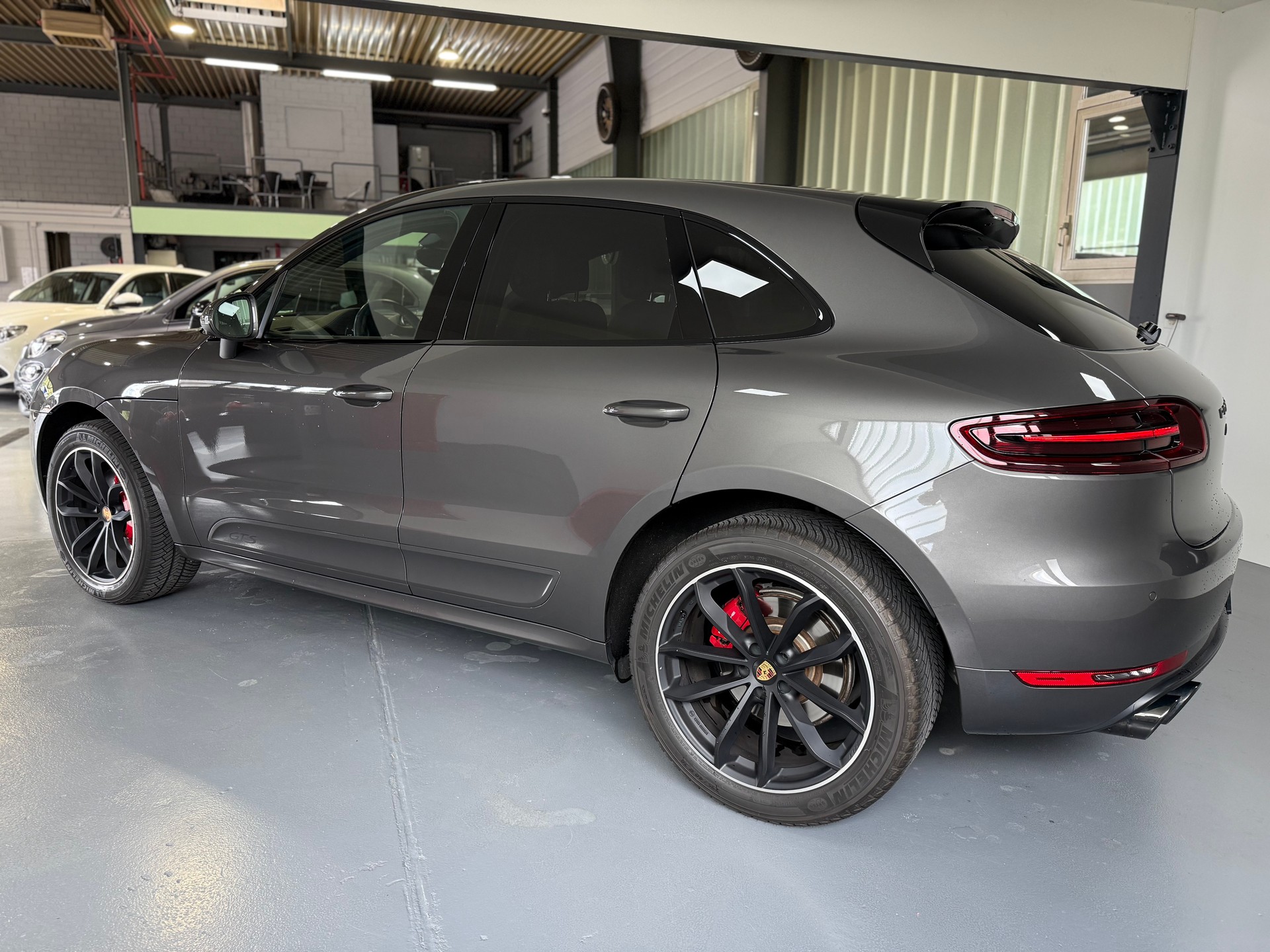 PORSCHE Macan GTS PDK-image-3