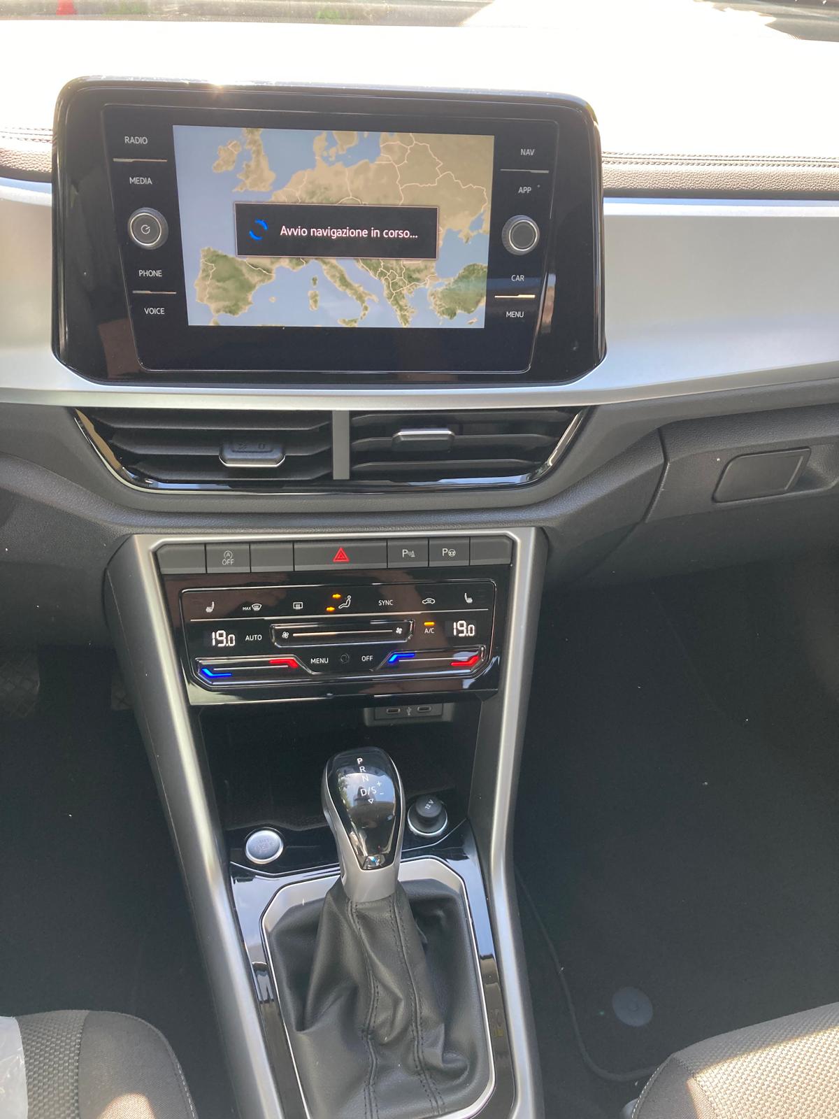 VW T-Roc 1.5 TSI EVO Life DSG-image-13