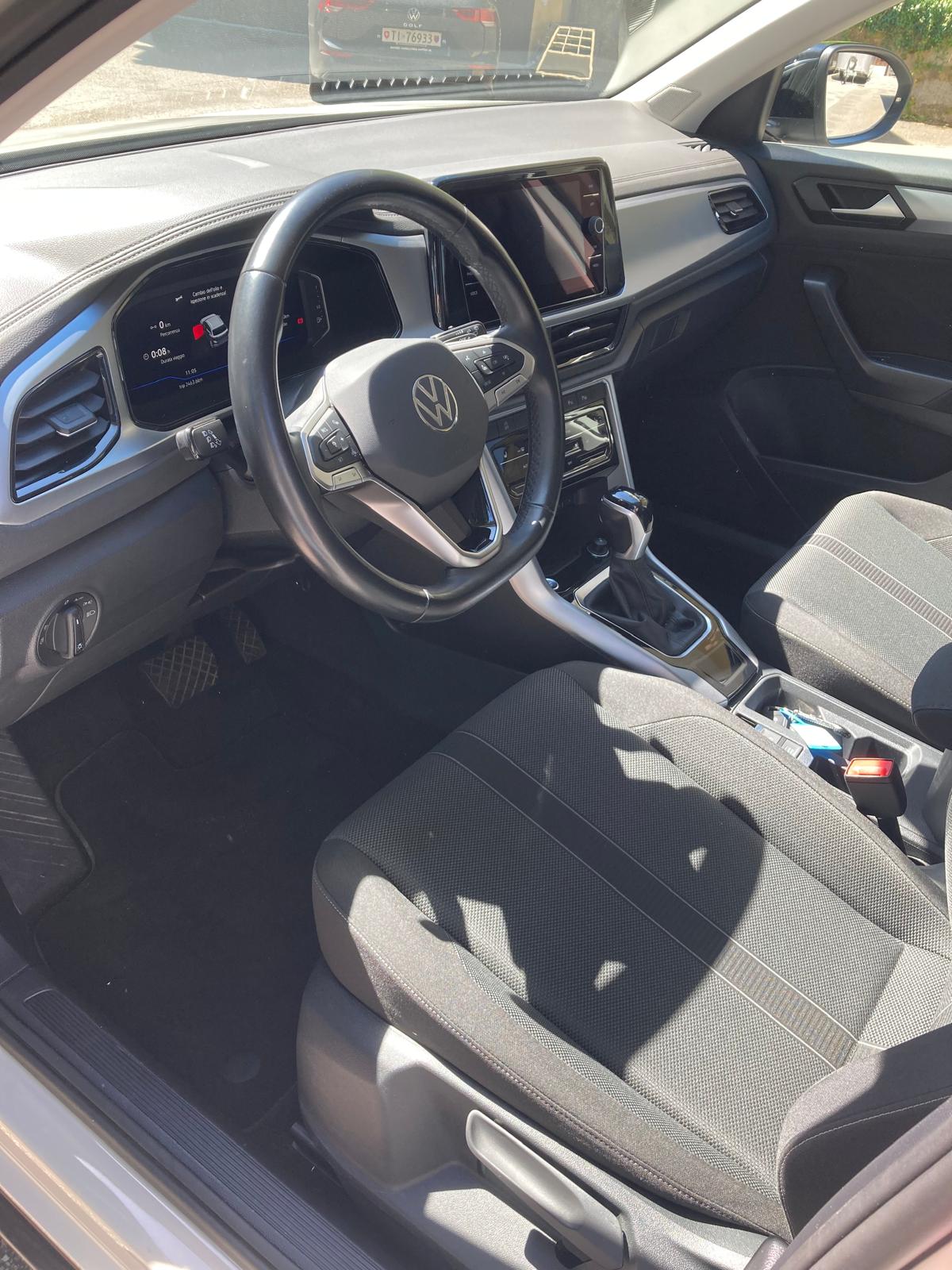 VW T-Roc 1.5 TSI EVO Life DSG-image-12