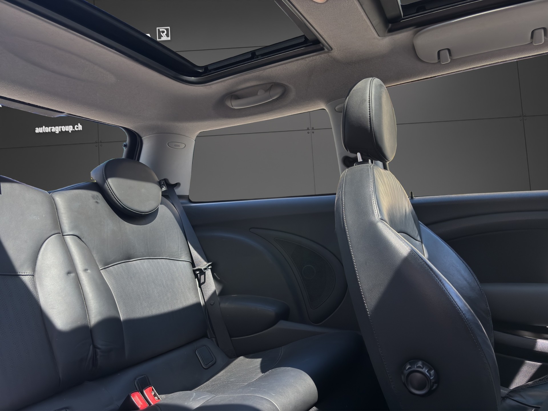 MINI R56 Cooper 1.6-image-14