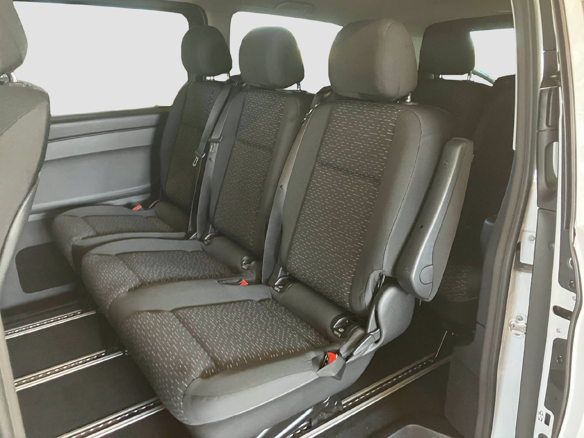 MERCEDES-BENZ Vito 116 Kombi L Select Family-image-12