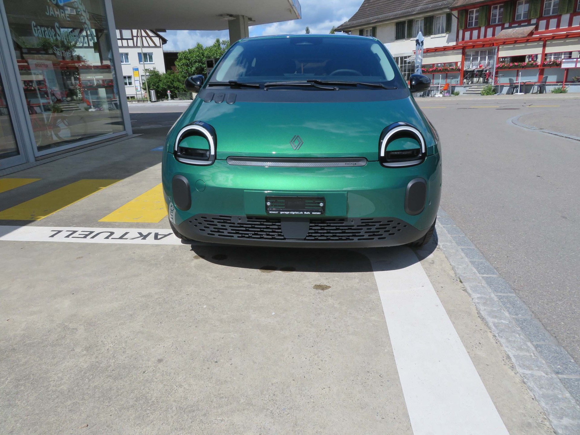 RENAULT Twingo E-Tech Urban Range techno-image-2