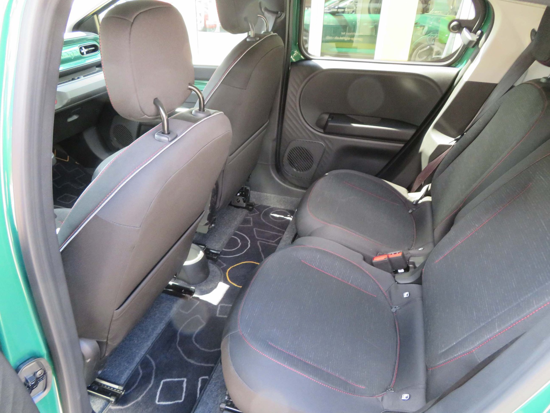 RENAULT Twingo E-Tech Urban Range techno-image-10