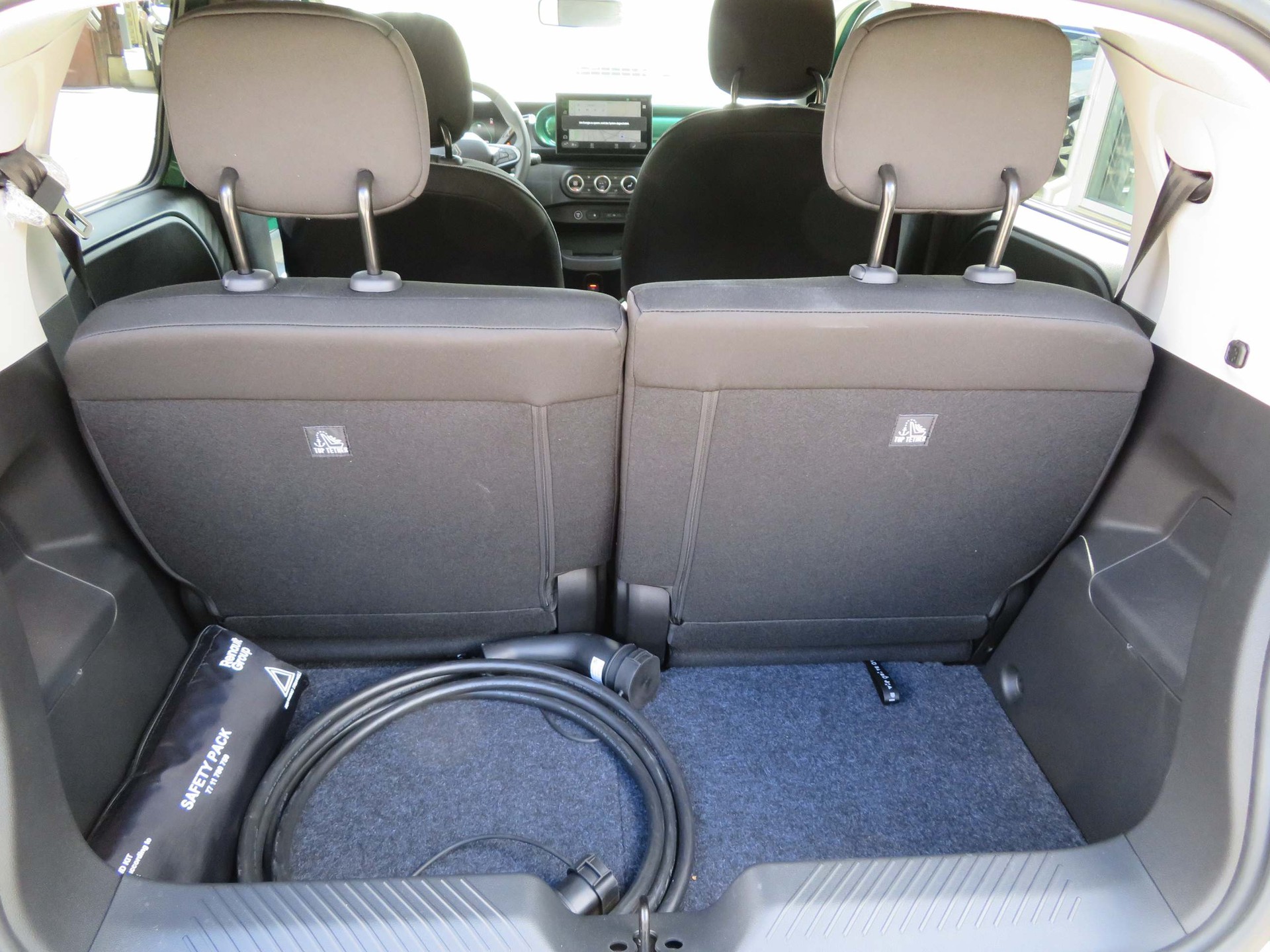 RENAULT Twingo E-Tech Urban Range techno-image-11