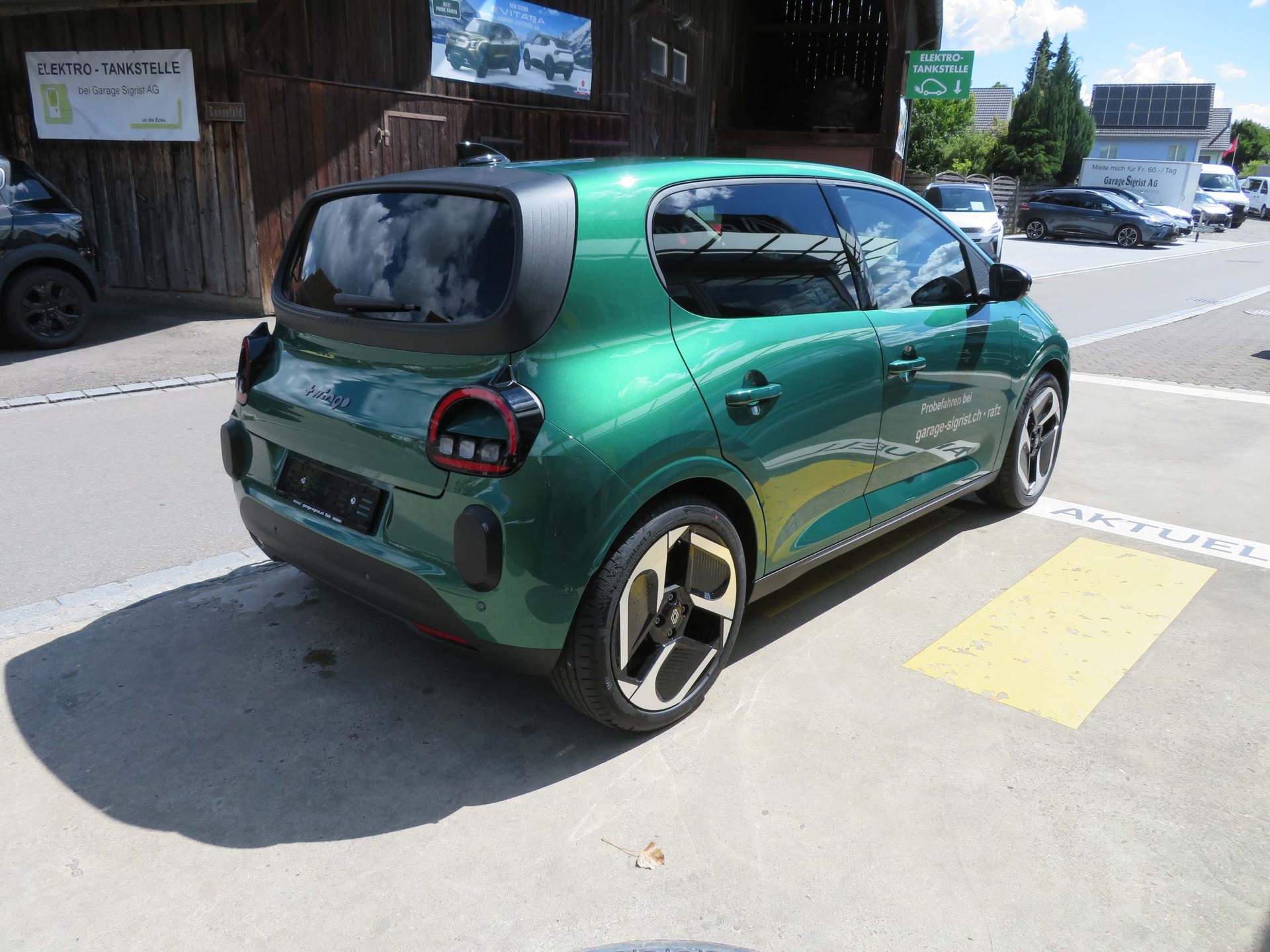 RENAULT Twingo E-Tech Urban Range techno-image-5