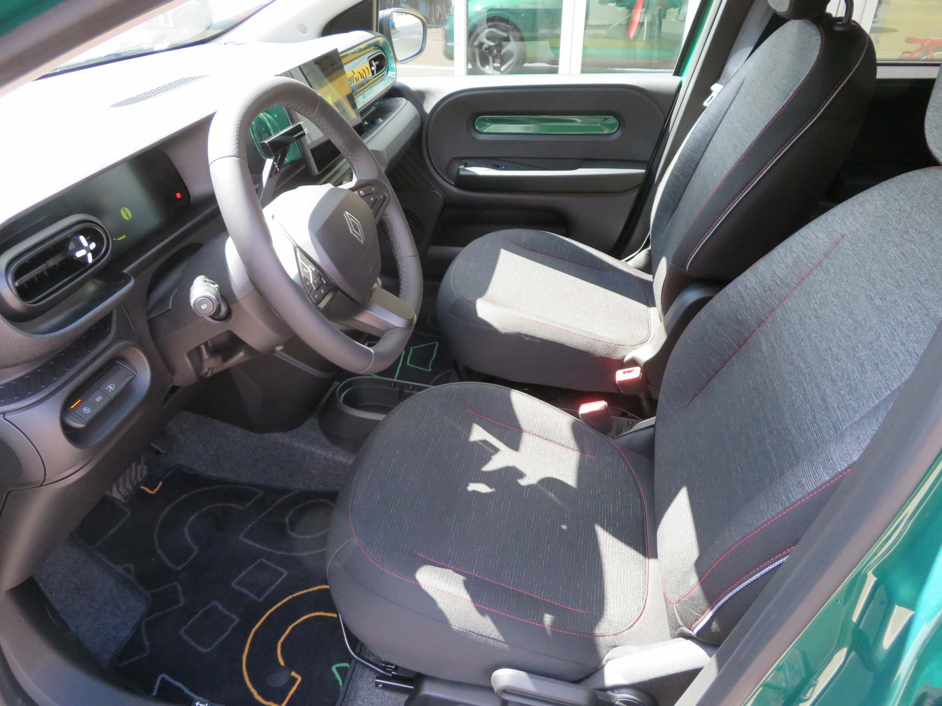 RENAULT Twingo E-Tech Urban Range techno-image-8