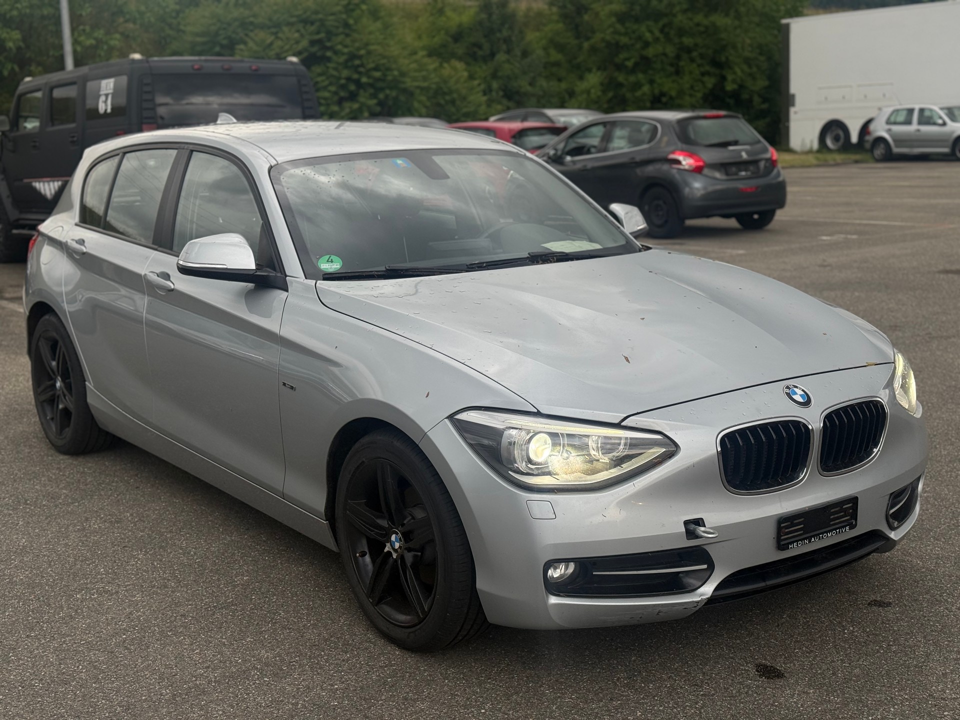 BMW 118d Sport Line-image-0