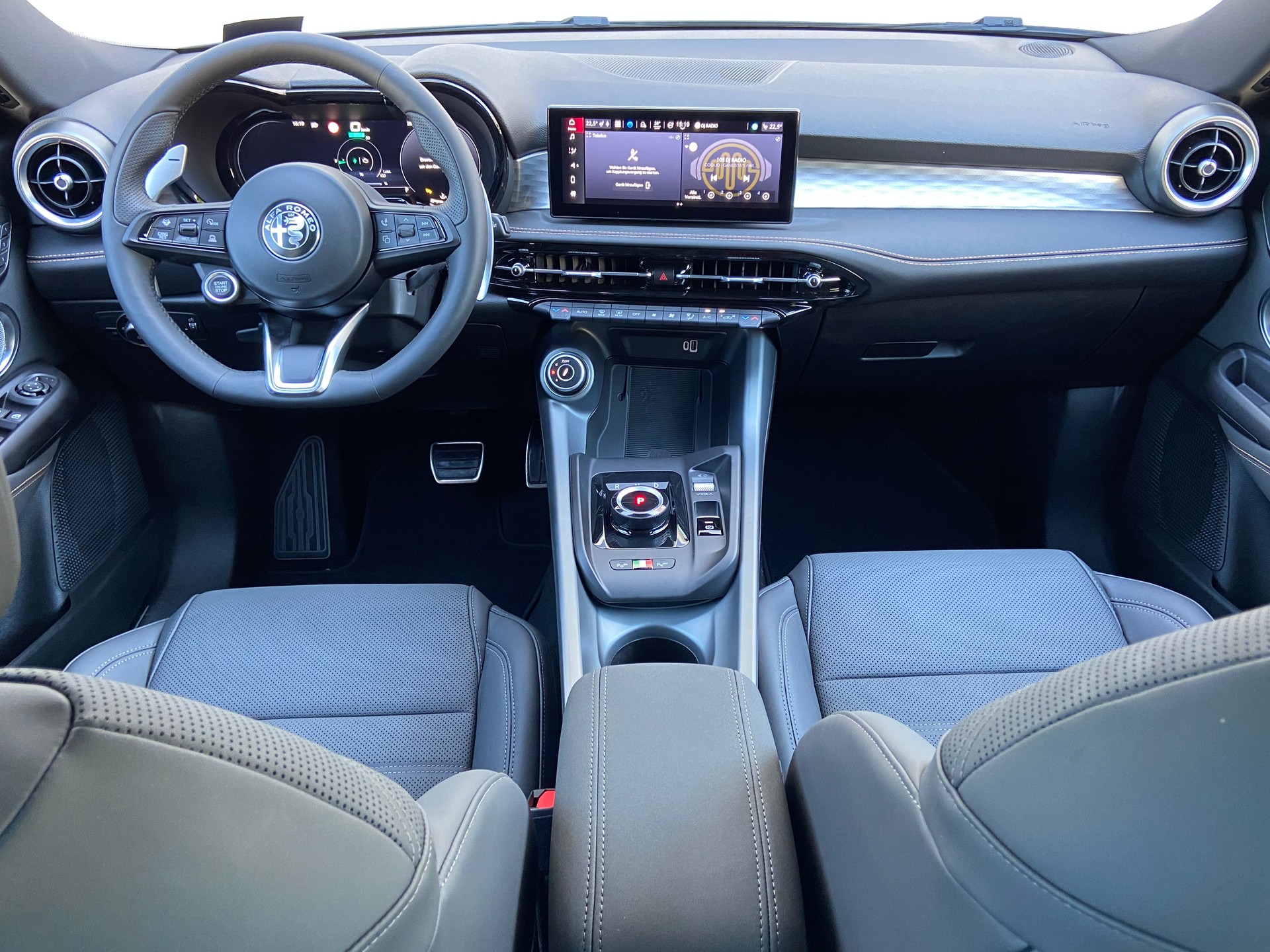 ALFA ROMEO Tonale 1.5 Hybrid Veloce Tech Premium MY26-image-3