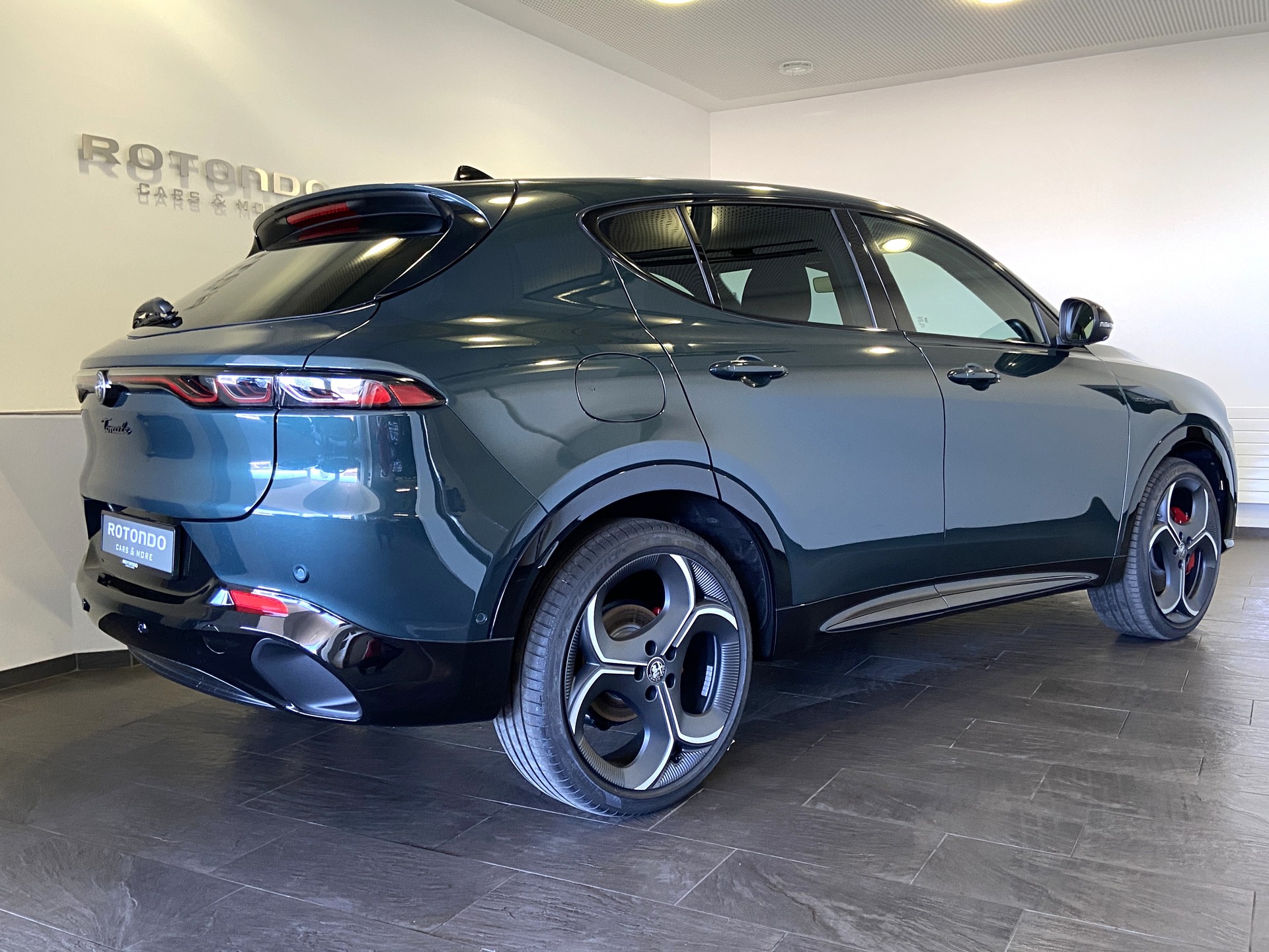 ALFA ROMEO Tonale 1.5 Hybrid Veloce Tech Premium MY26-image-1
