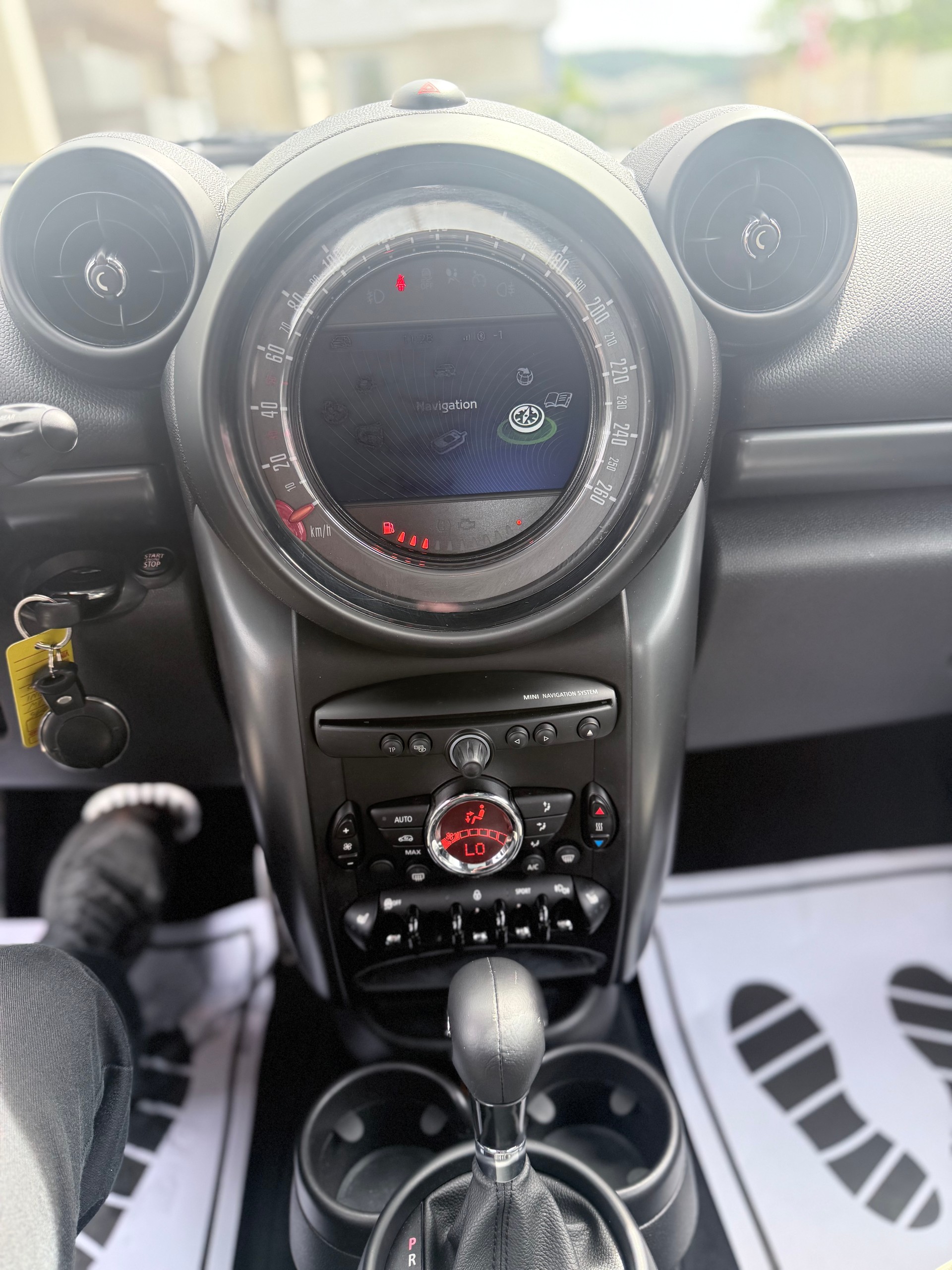 MINI Countryman Cooper S ALL4 Steptronic-image-9