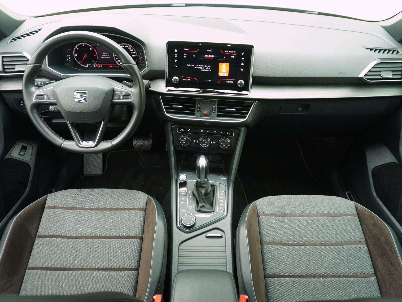 SEAT Tarraco 2.0 TDI DSG Xcellence 4Drive-image-16