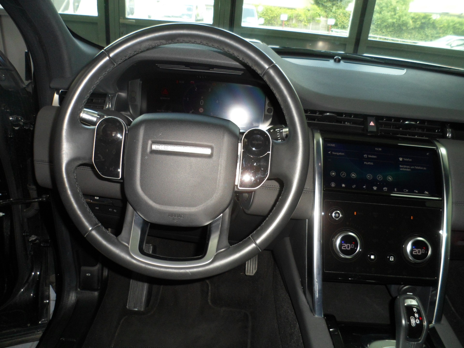 LAND ROVER Discovery Sport R Dyn D180 2.0D TD4 MHEV SE AWD AT9-image-7