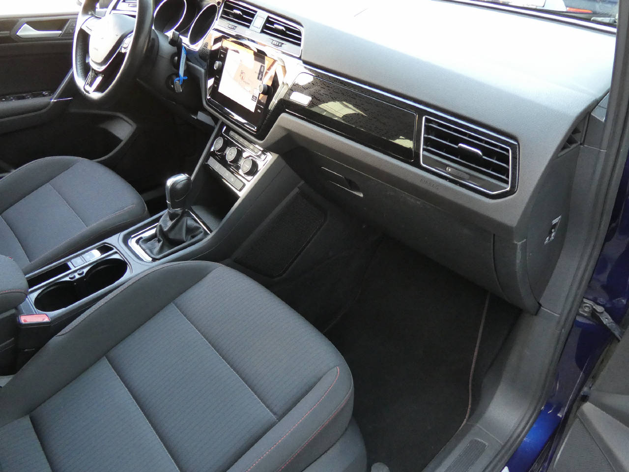VW Touran 1.4 TSI Sound DSG-image-9