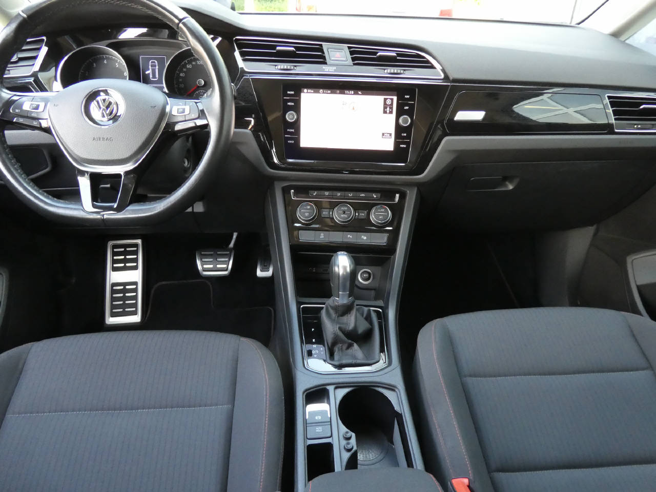 VW Touran 1.4 TSI Sound DSG-image-16
