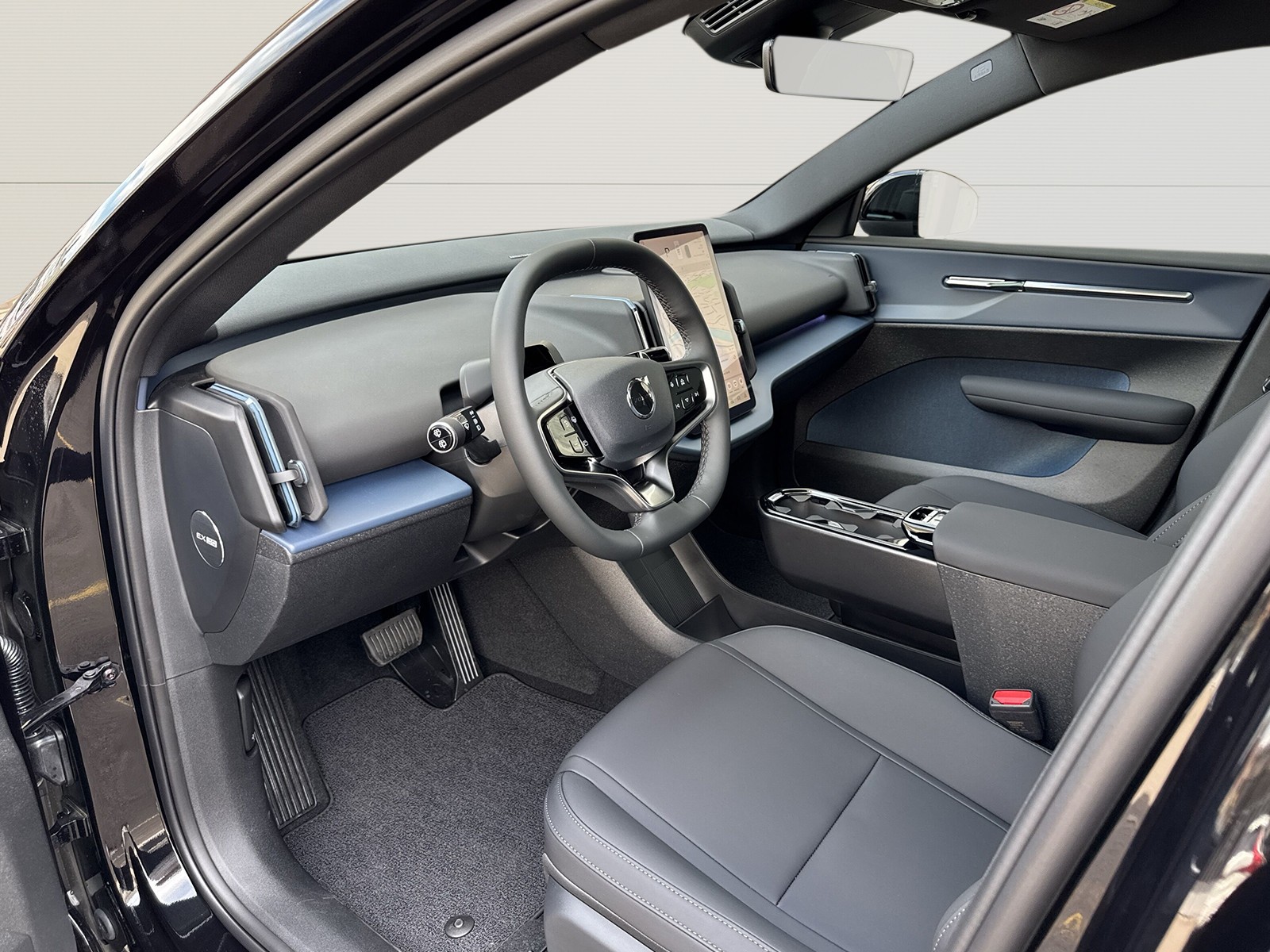 VOLVO EX30 CC E60 Twin Performance AWD-image-6