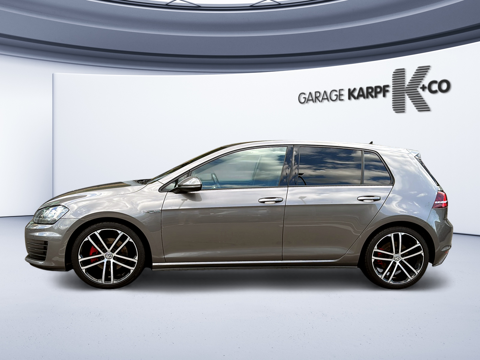 VW Golf 2.0 TDI GTD DSG-image-1