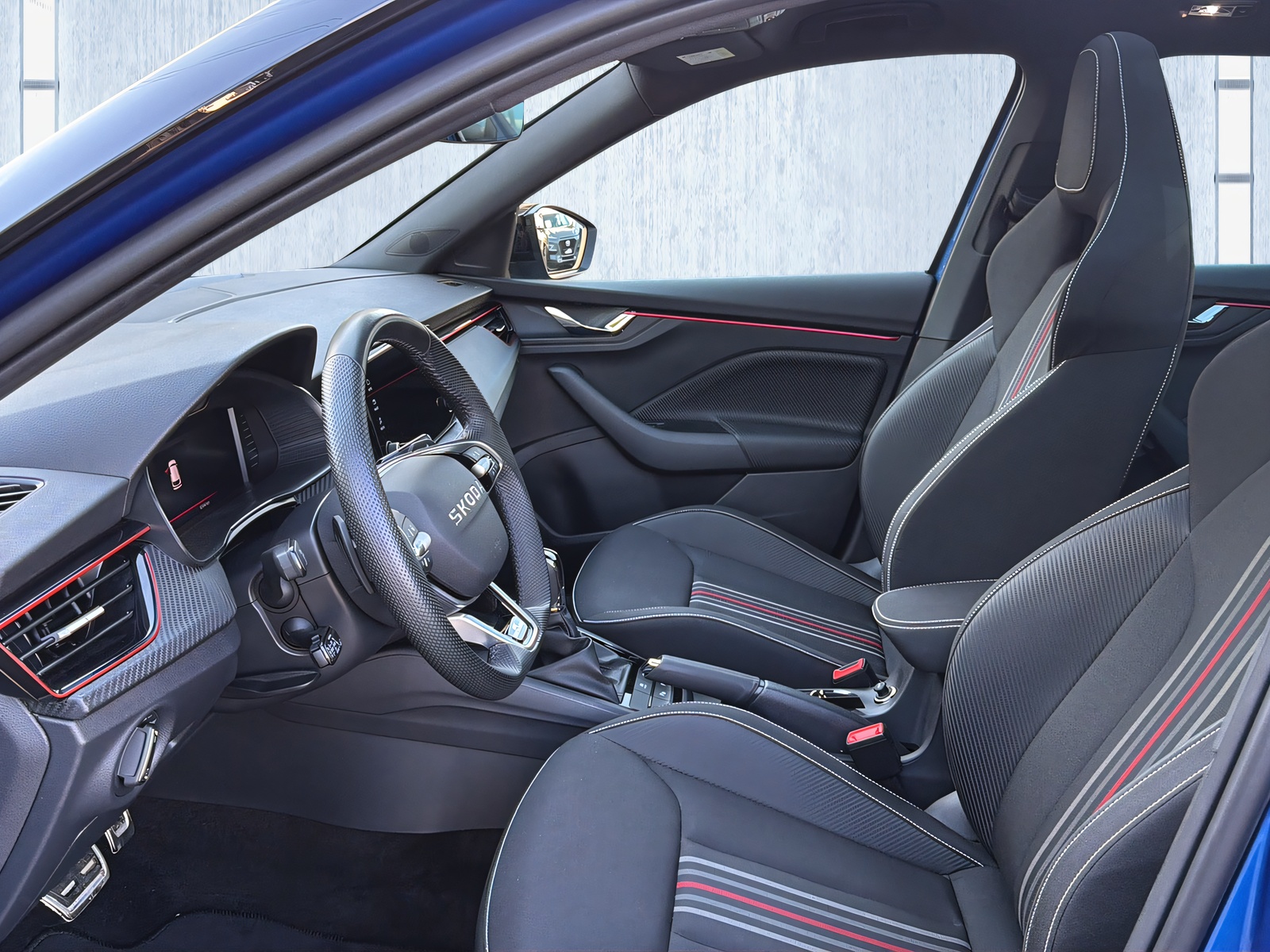 SKODA Kamiq 1.5 TSI Monte Carlo DSG-image-9