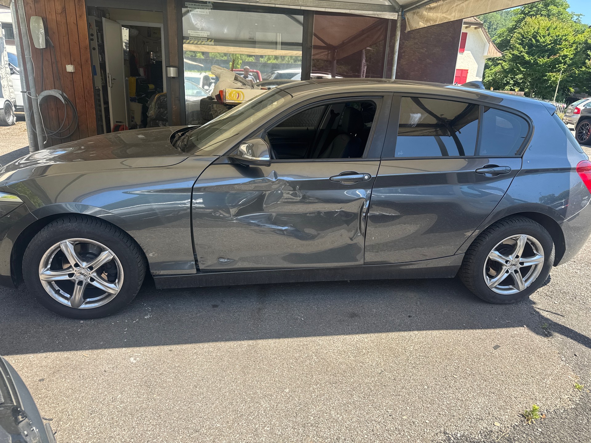 BMW 116i Steptronic-image-9