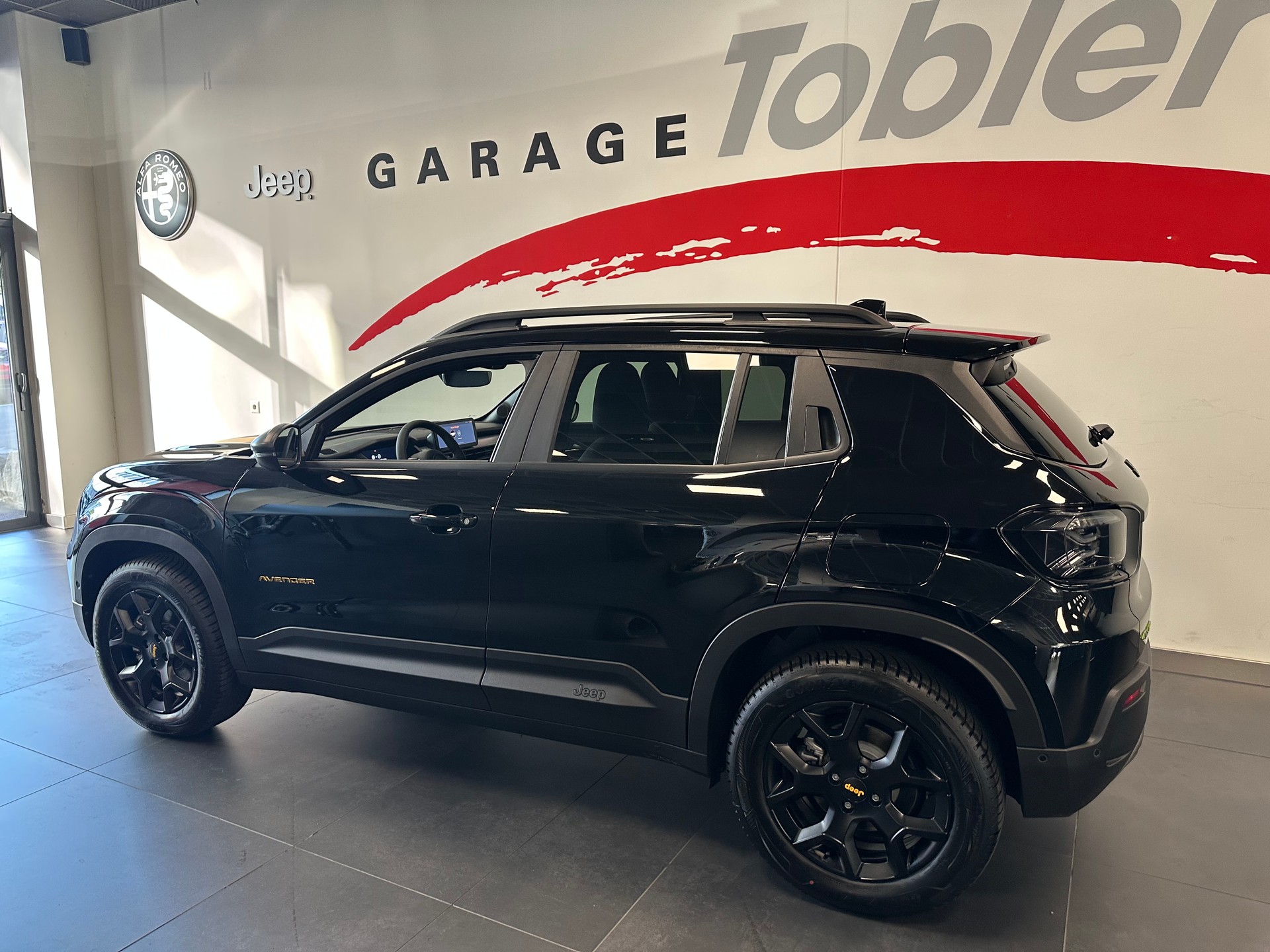JEEP Avenger 1.2 Turbo MHEV The North Face 4xe-image-13