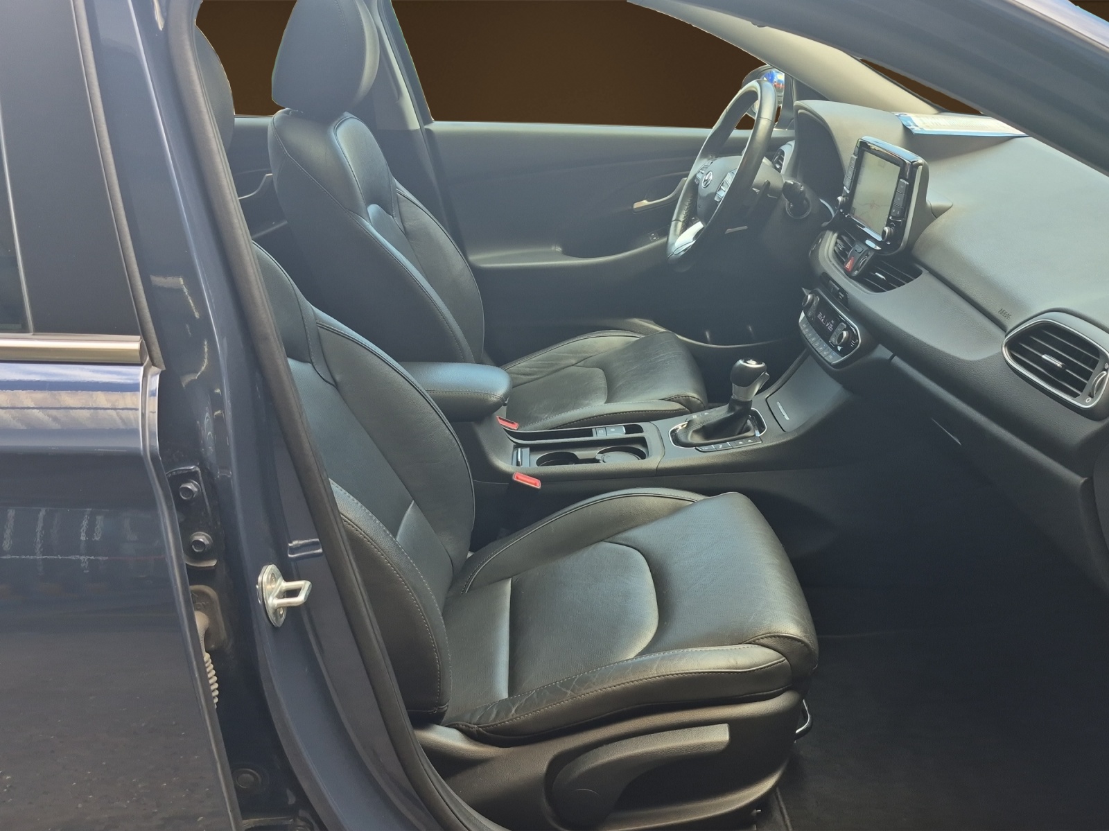 HYUNDAI i30 Fastback 1.4 T-GDi Vertex-image-8