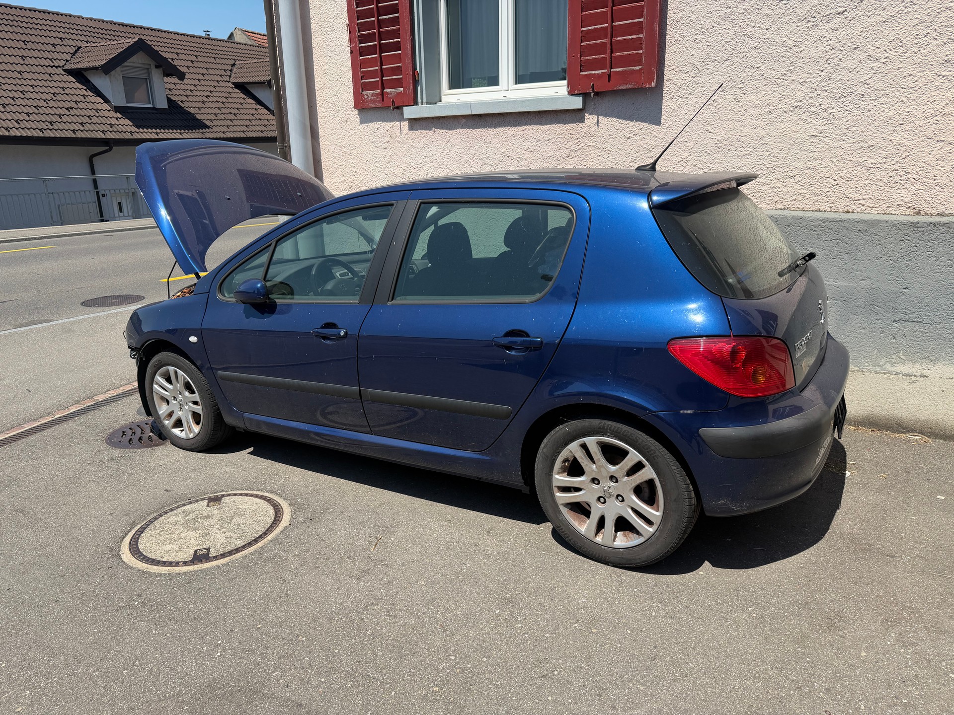 PEUGEOT 307 2.0 16V XSi-image-2