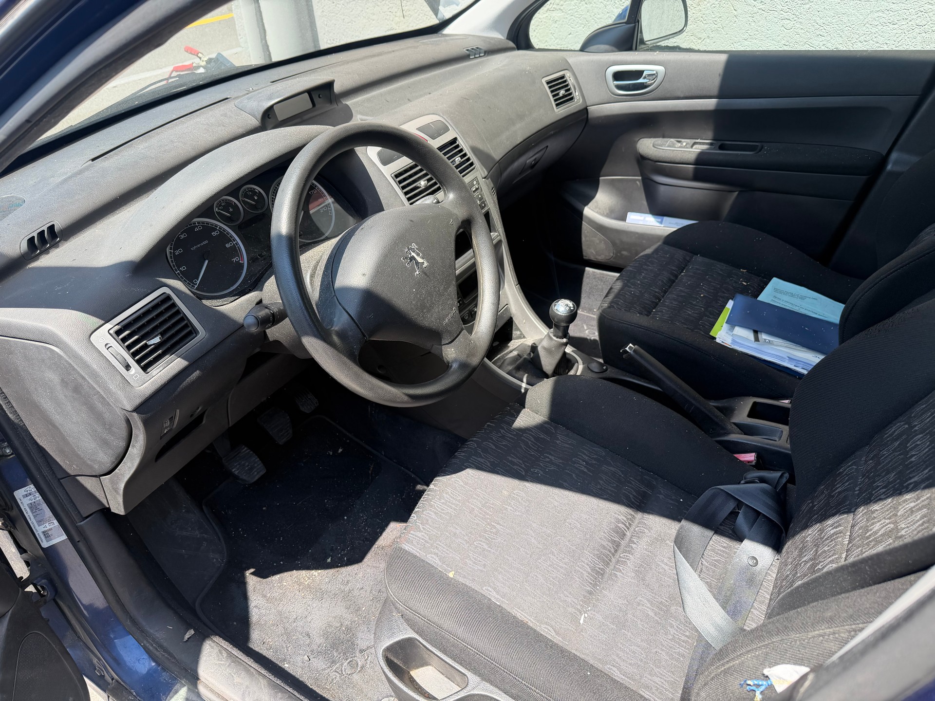 PEUGEOT 307 2.0 16V XSi-image-4
